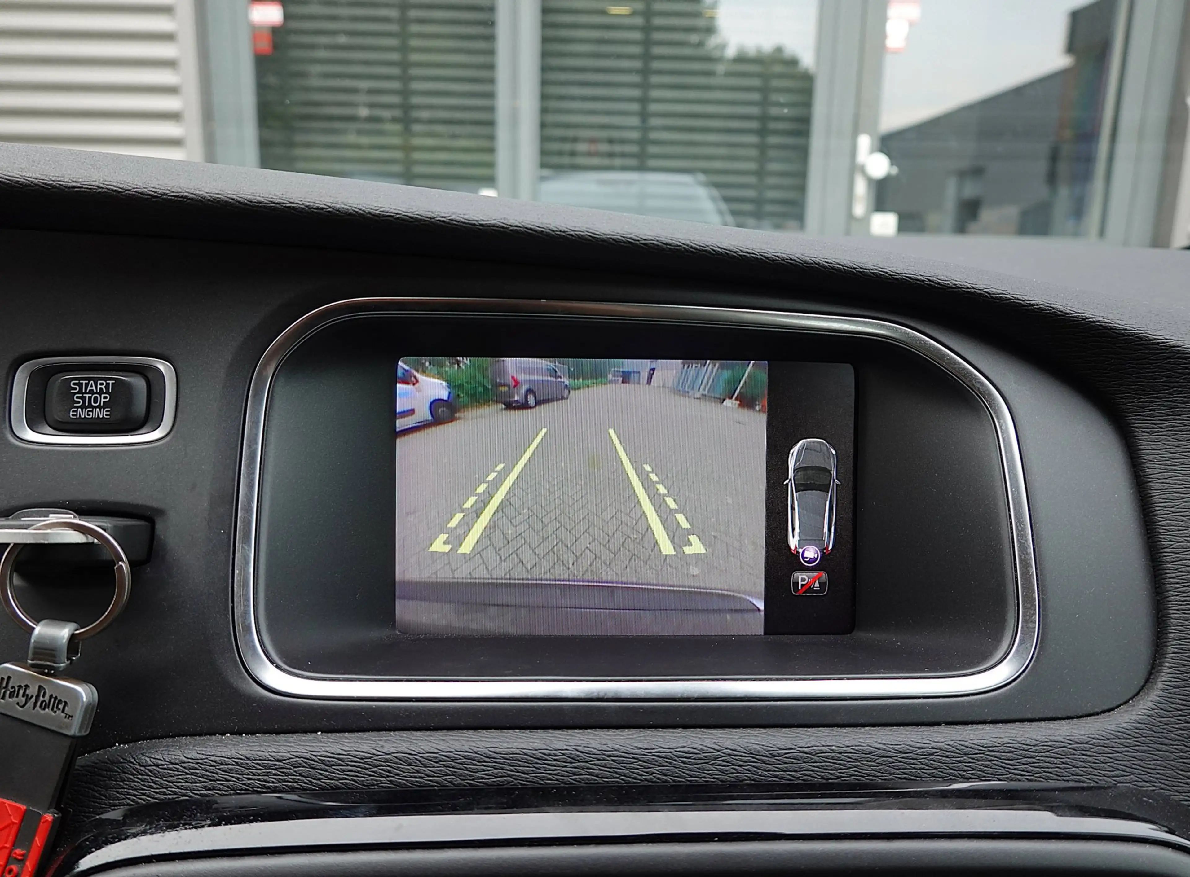 Volvo V40 Cross Country 1.5 T3 Dynamic Edition — photo 14
