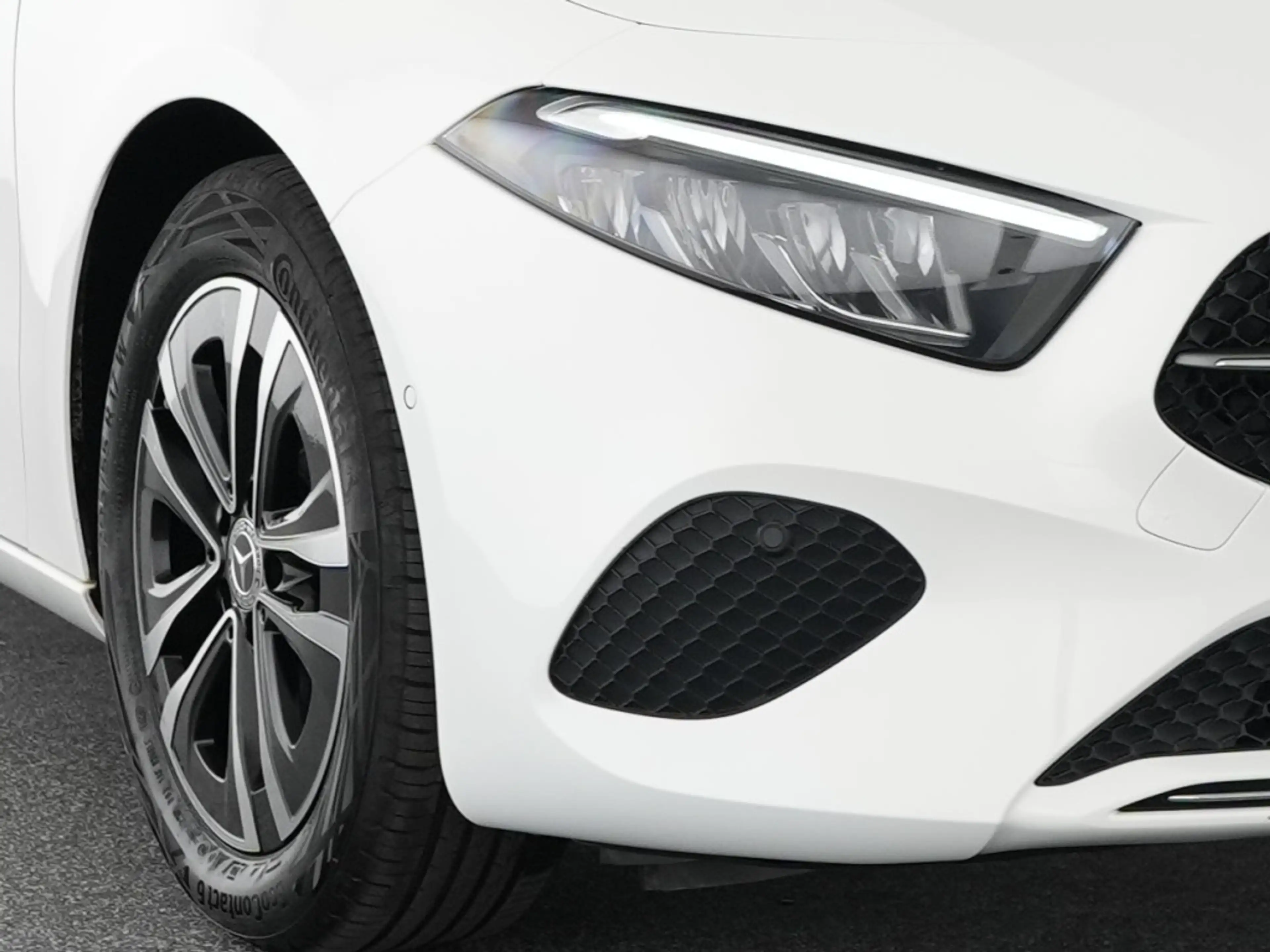 Mercedes-Benz A 180 Progressive LED Advanced Automatik Navi — photo 7