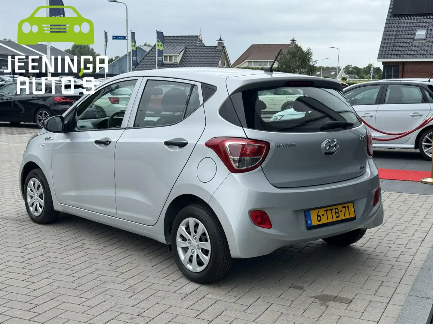 Hyundai i10 1.0i i-Drive | nwe APK | Zeer zuinig Grijs - 2