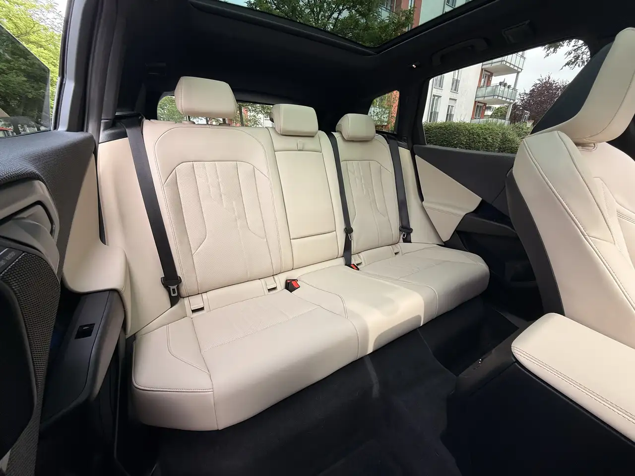BMW X3 30e xDrive M Sportpaket | AHK | Pano | HK | 20'' L 5
