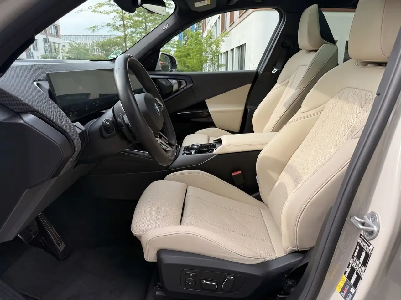 BMW X3 30e xDrive M Sportpaket | AHK | Pano | HK | 20'' L 6