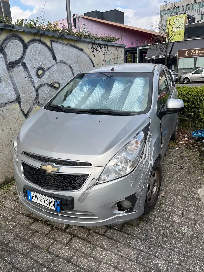Chevrolet Spark 1.0 LS + - 1