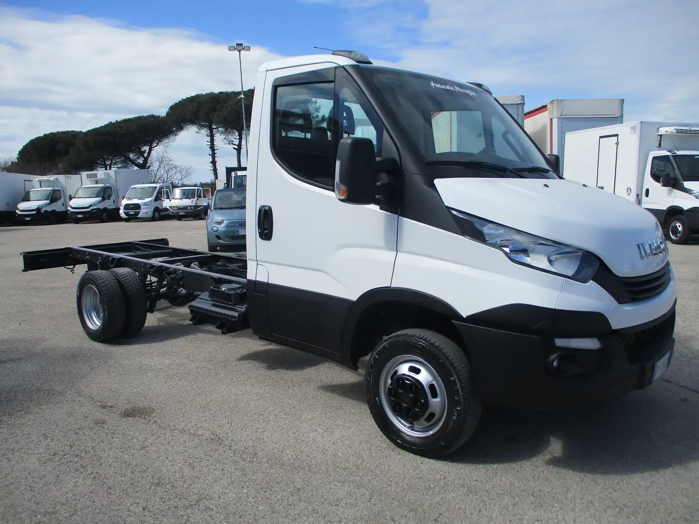 Iveco Daily 35C18 3000 180CV TELAIO PASSO 3750 **PERFETTO** Bílá - 1