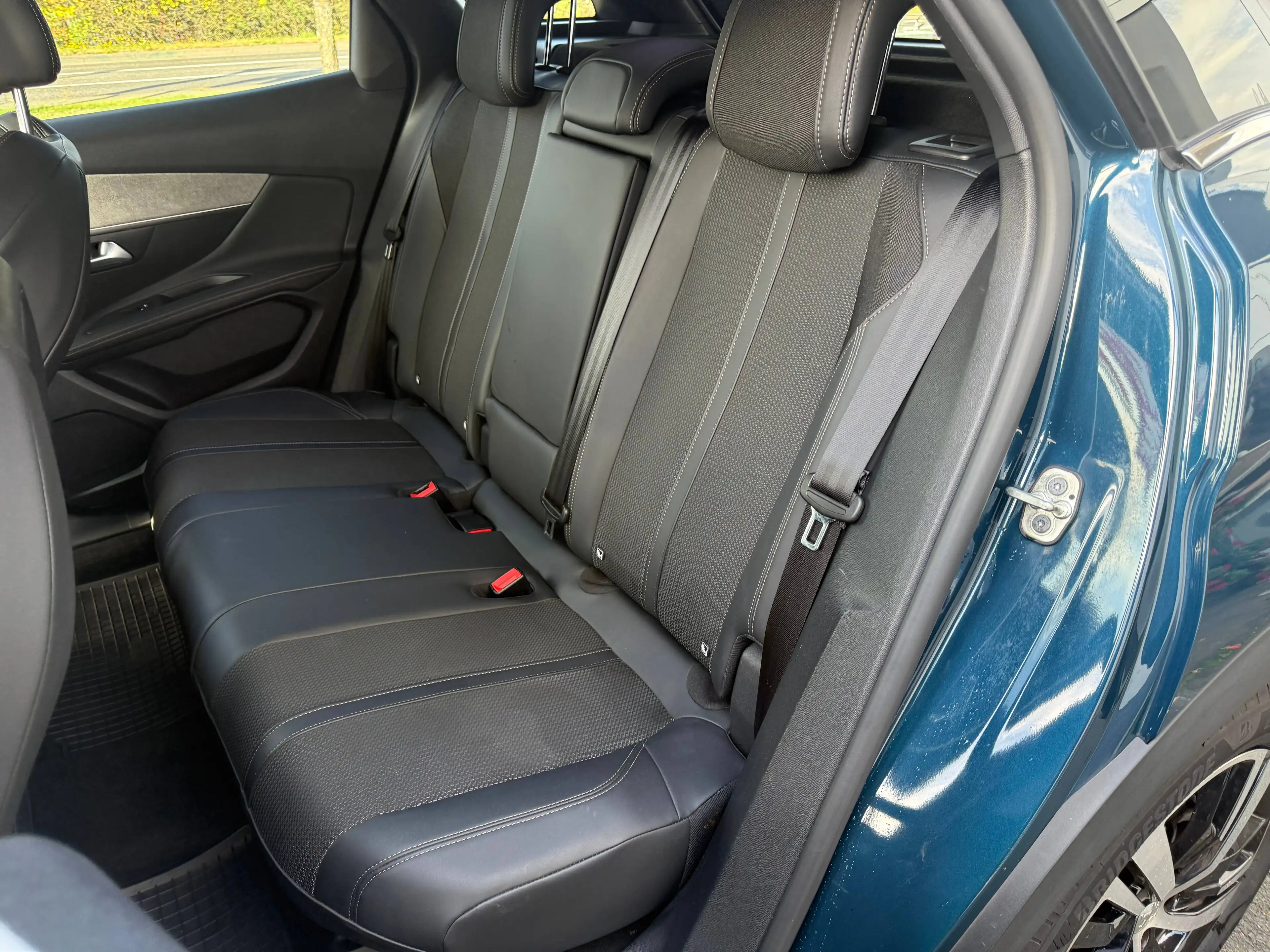 Peugeot 3008 GT Puretech 130 EAT8 — photo 7