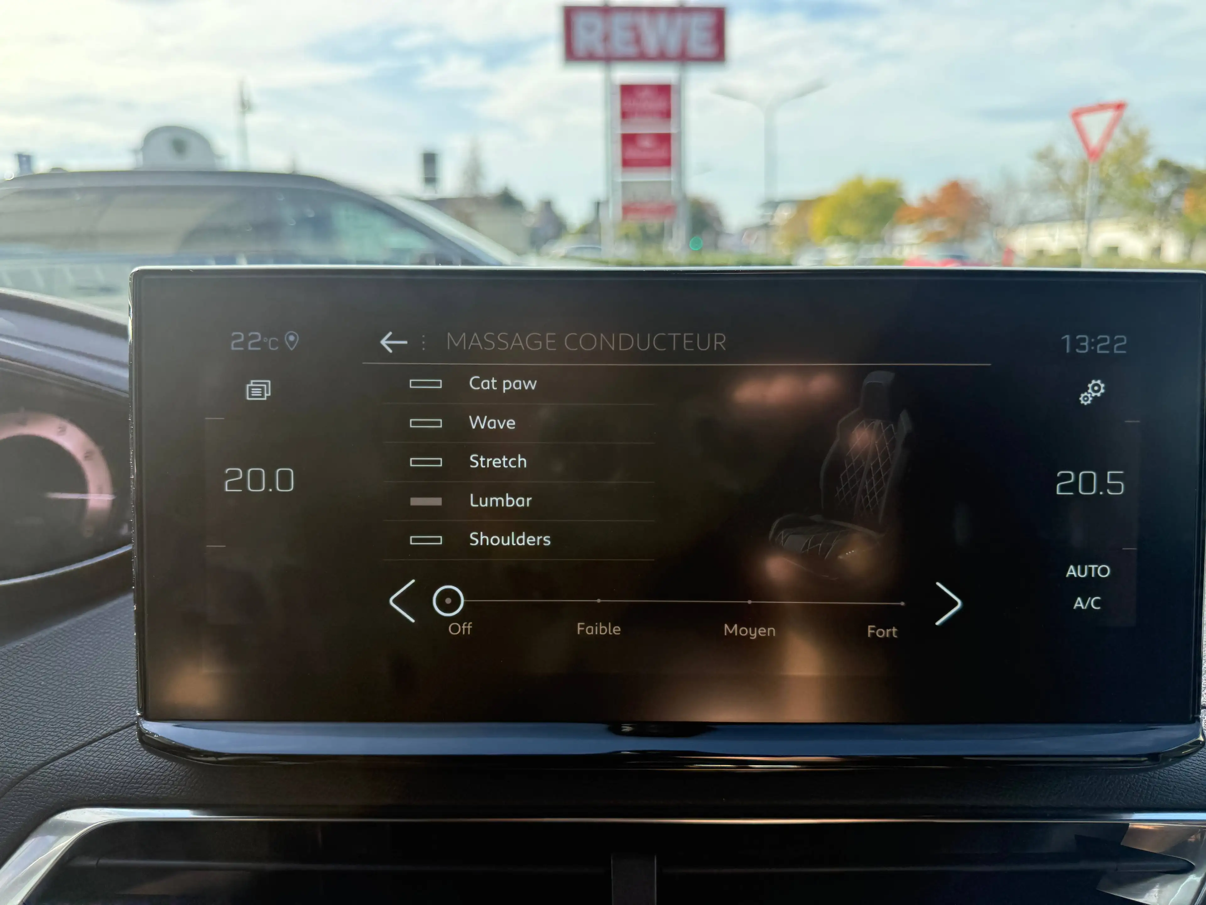 Peugeot 3008 GT Puretech 130 EAT8 — photo 13