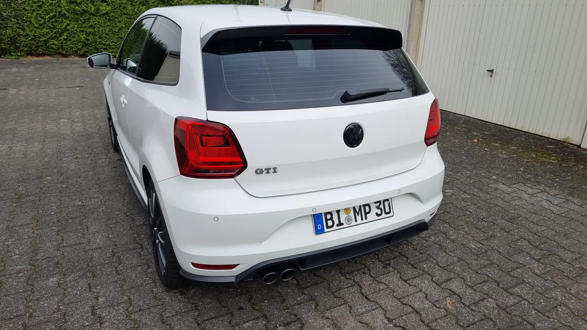 Volkswagen Polo GTI Polo 1.8 TSI (Blue Motion Technology) GTI Weiß - 2