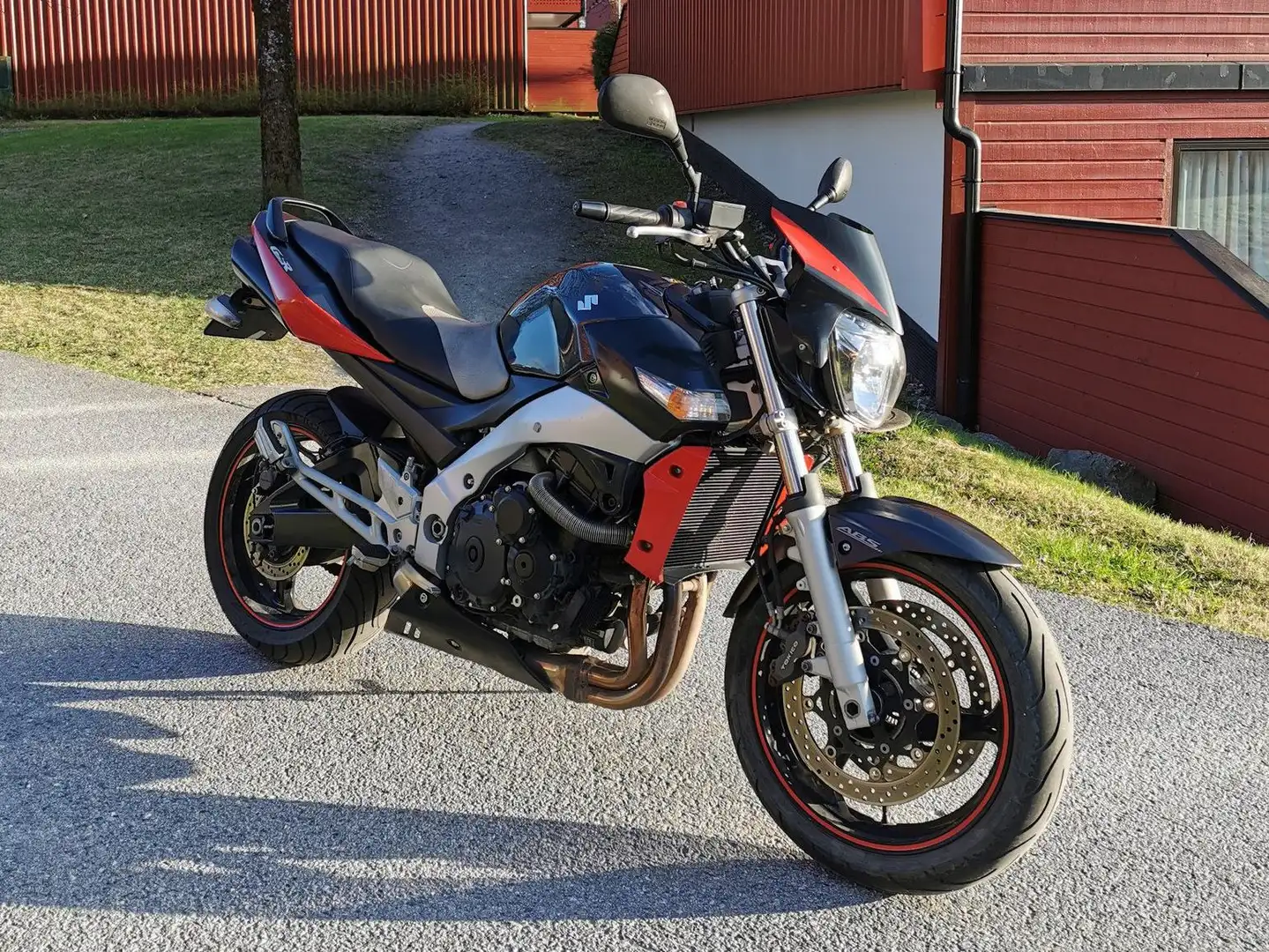 Suzuki GSR 600 Negru - 1
