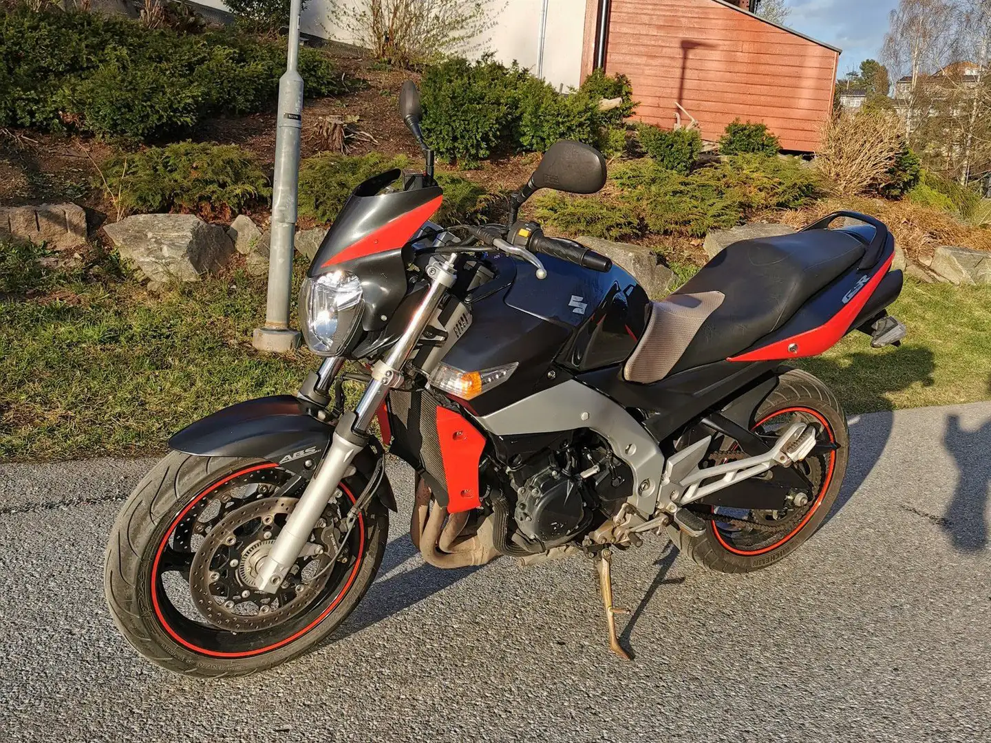 Suzuki GSR 600 Negru - 2