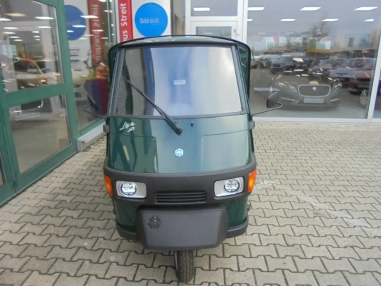 Piaggio Ape 2025