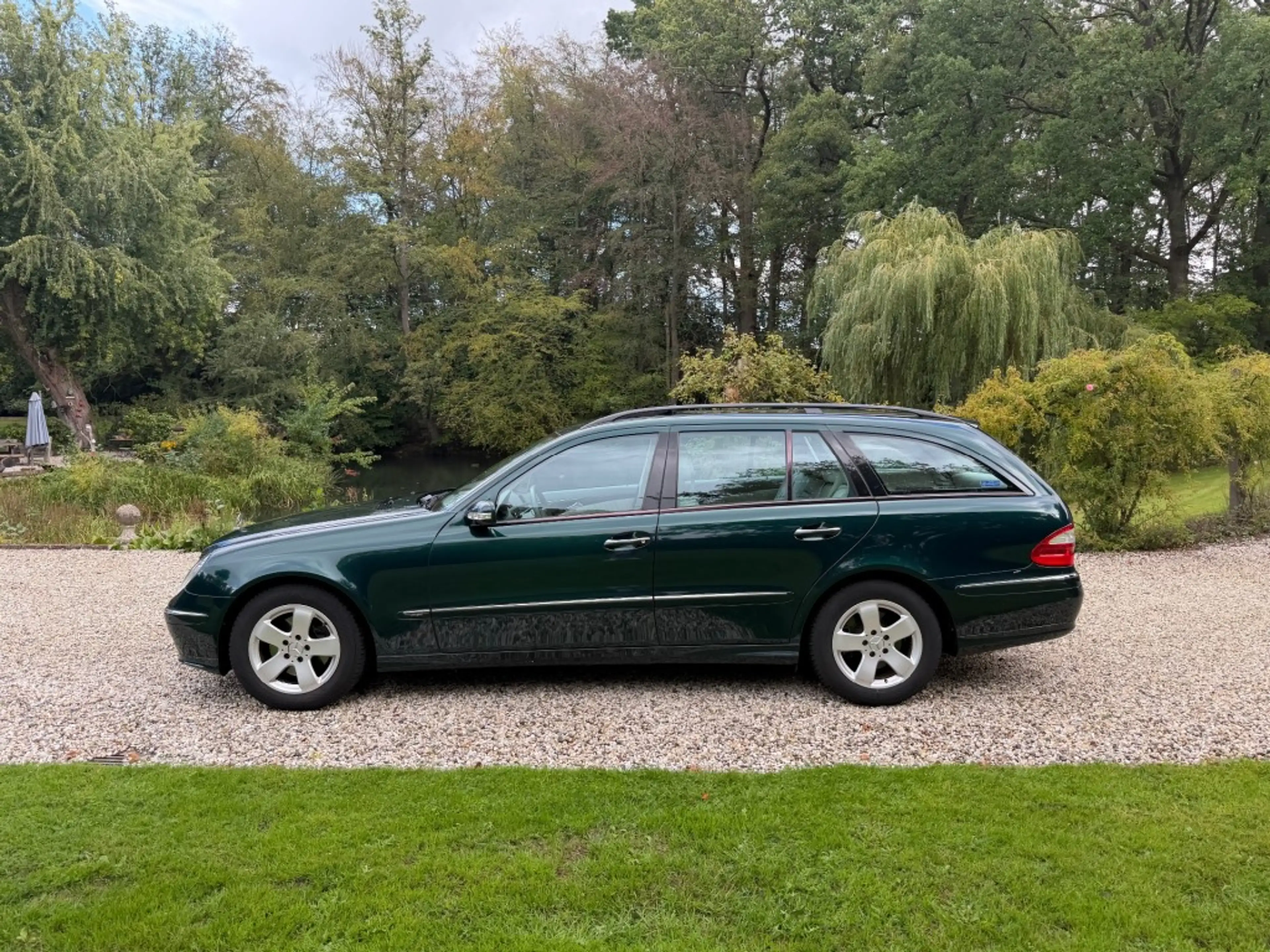 Mercedes-Benz E 350 350 V6 4-matic Estate AVANTGARDE — photo 2