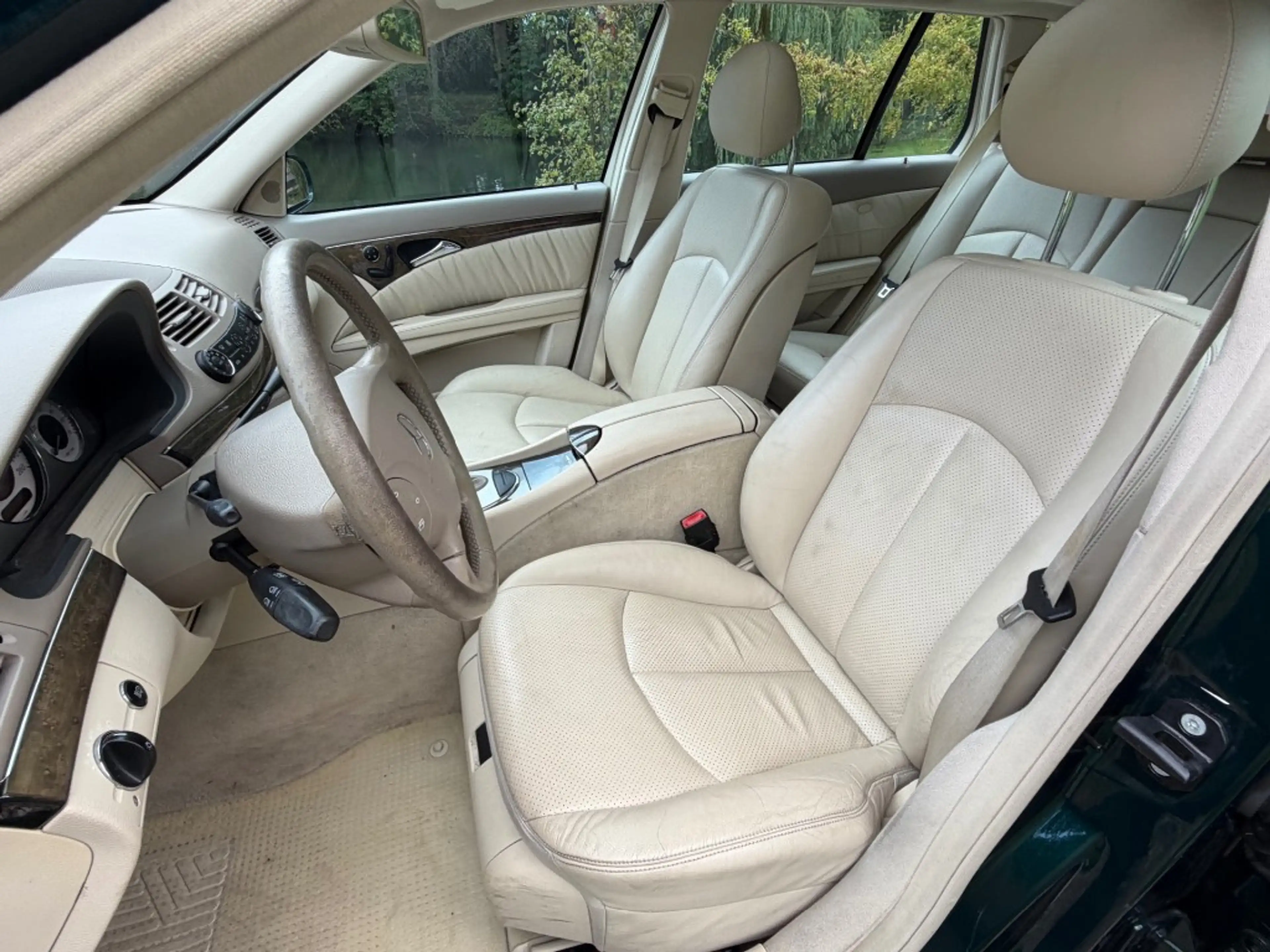 Mercedes-Benz E 350 350 V6 4-matic Estate AVANTGARDE — photo 11