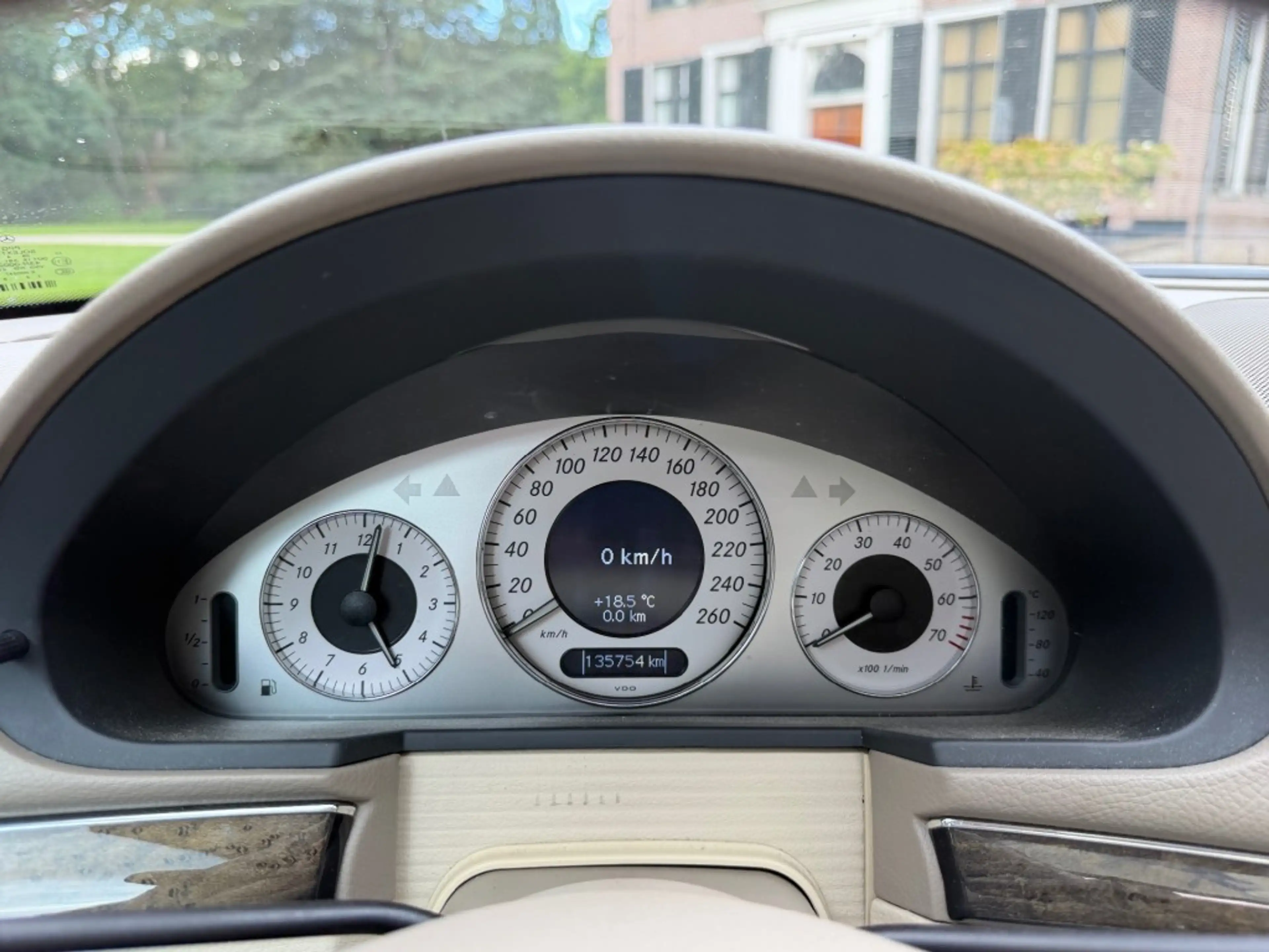 Mercedes-Benz E 350 350 V6 4-matic Estate AVANTGARDE — photo 10