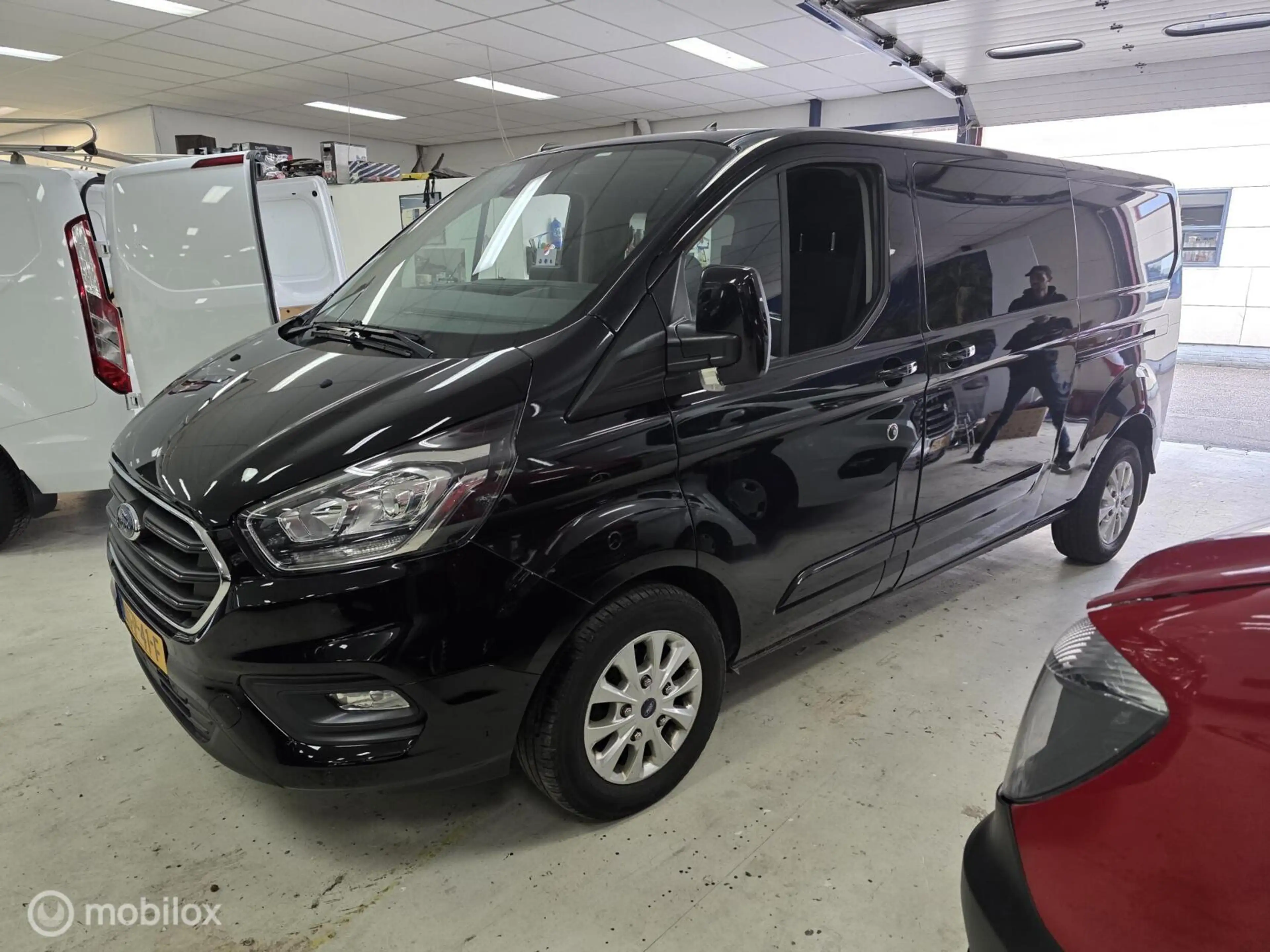 Ford Transit Custom Dubbel Cabine 2.0 TDCI L2H1 Automaat