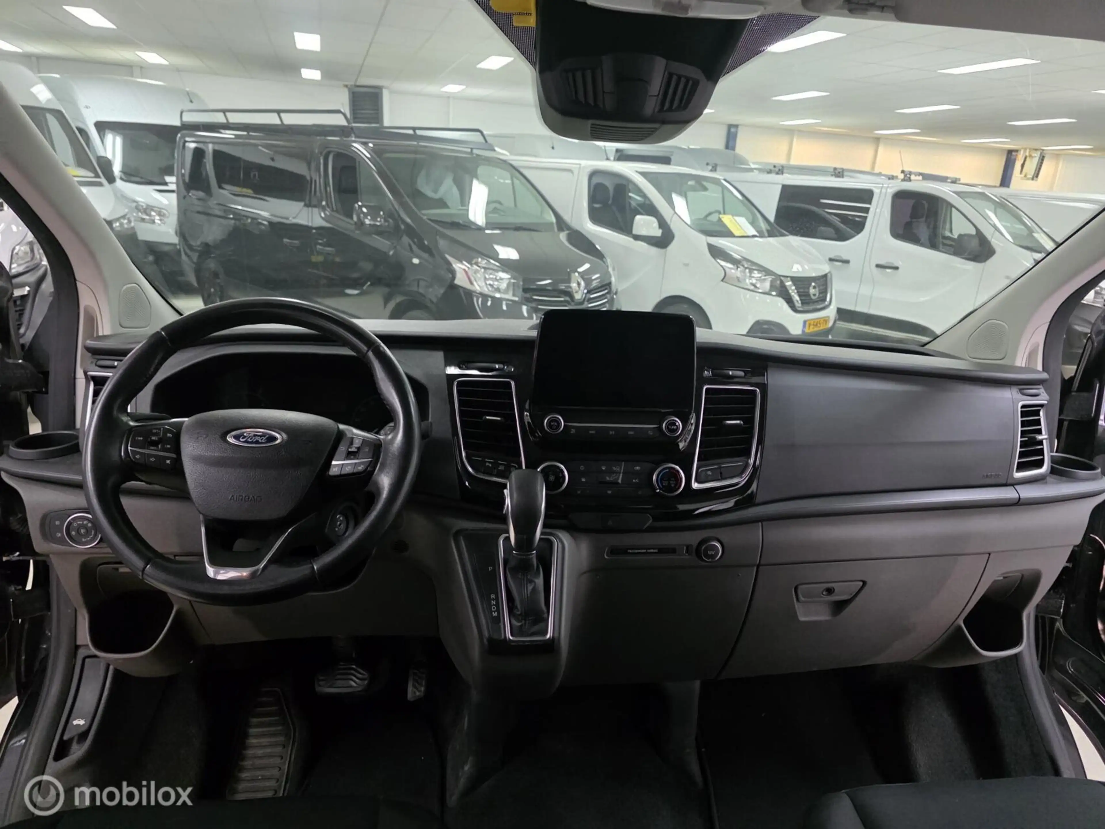 Ford Transit Custom Dubbel Cabine 2.0 TDCI L2H1 Automaat — photo 7