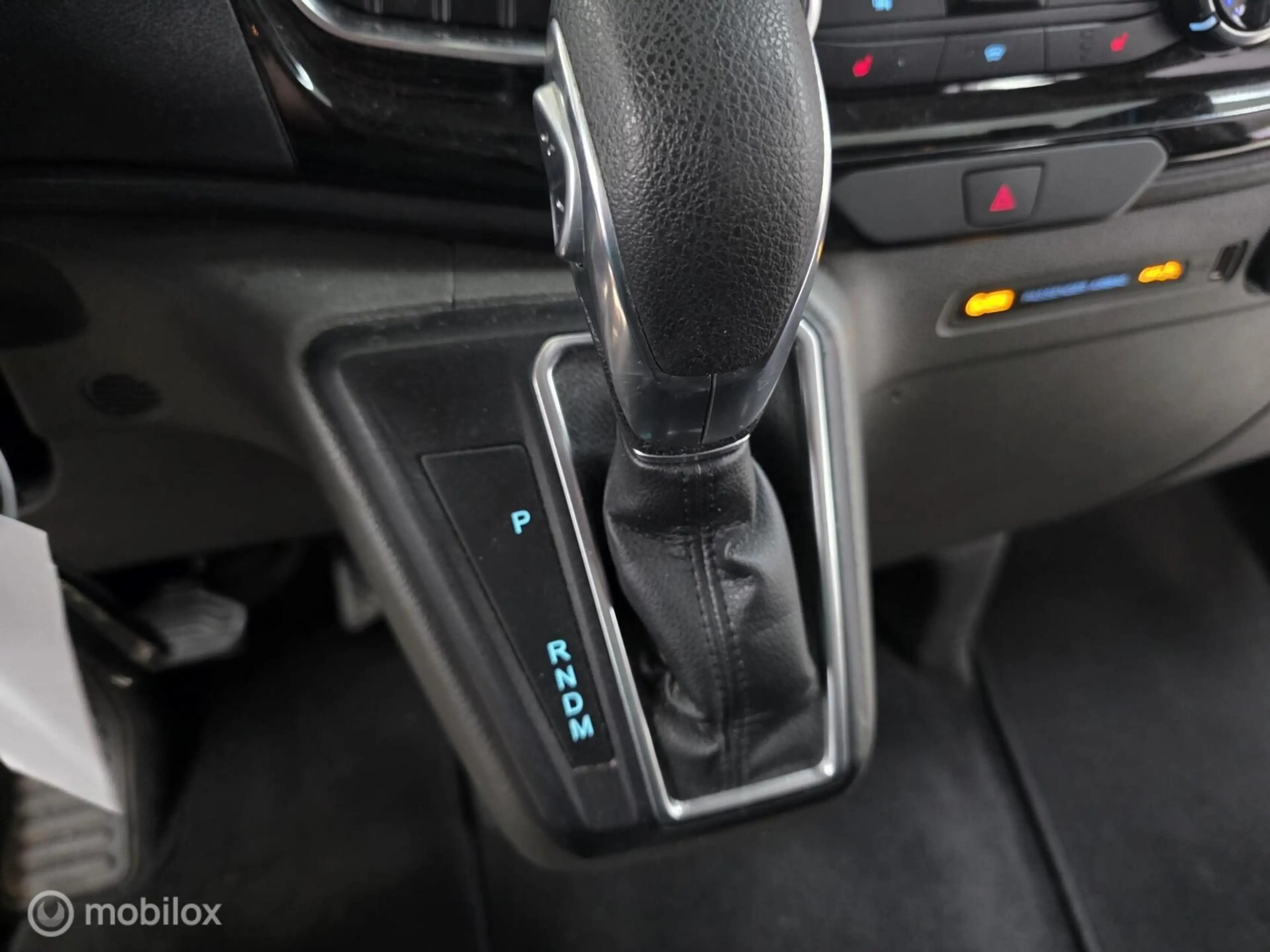 Ford Transit Custom Dubbel Cabine 2.0 TDCI L2H1 Automaat — photo 10