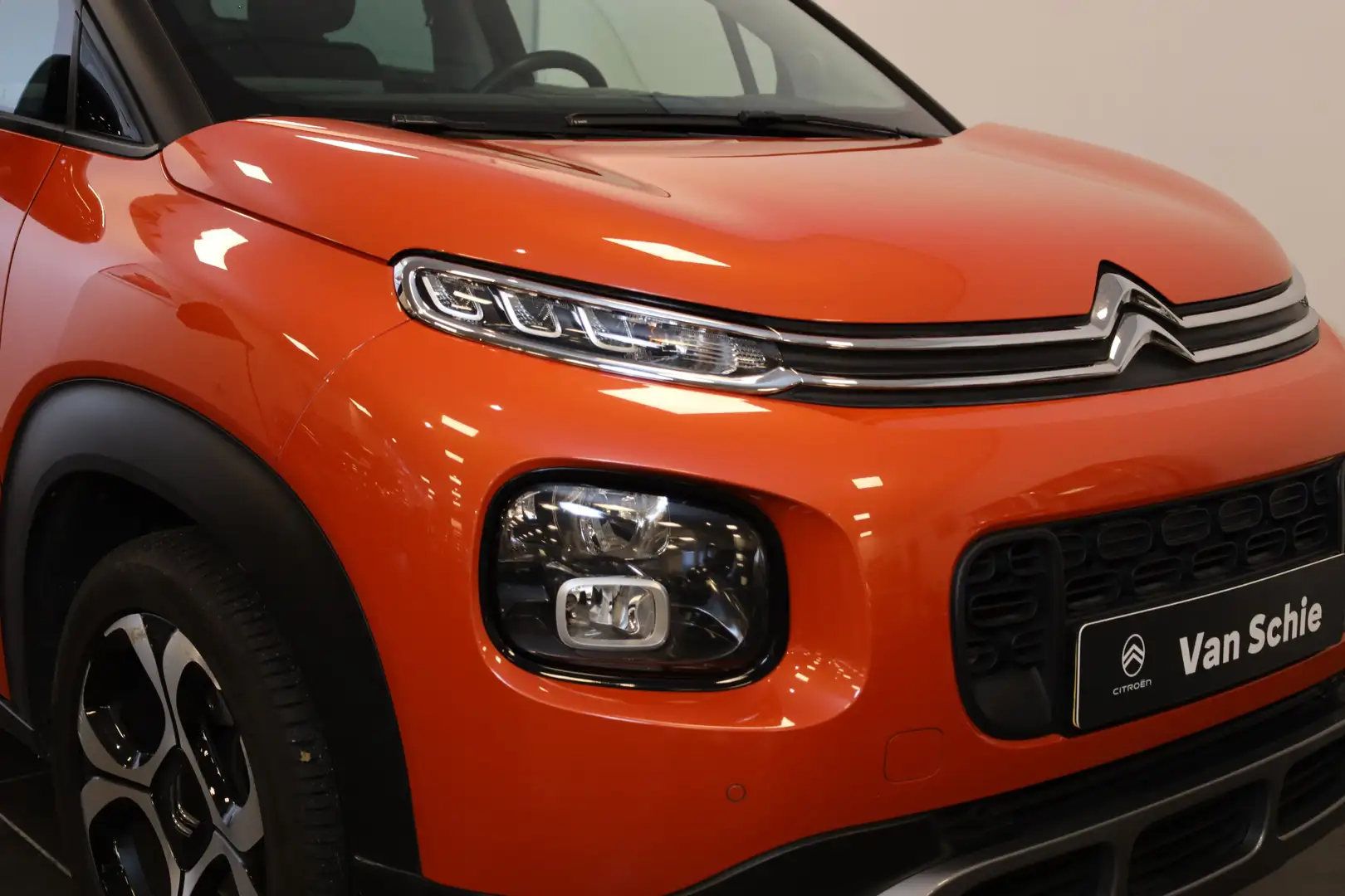 Citroen C3 Aircross PT 130 Automaat-6 Shine Navi | HUD | Camera | Park Orange - 2