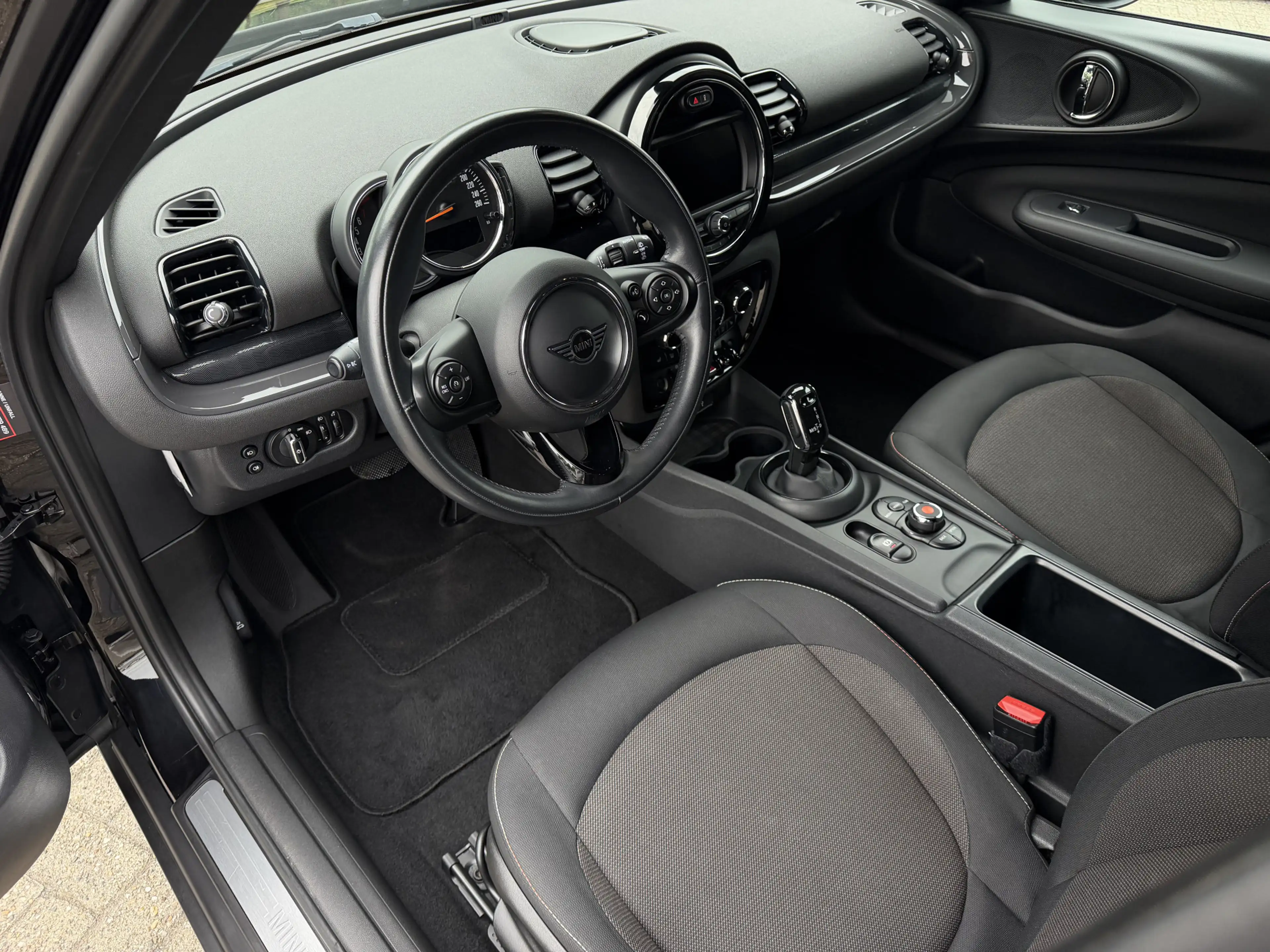 MINI One Clubman 1.5 / Automaat / Stoelverwarming / 17'' LM / Senso — photo 2