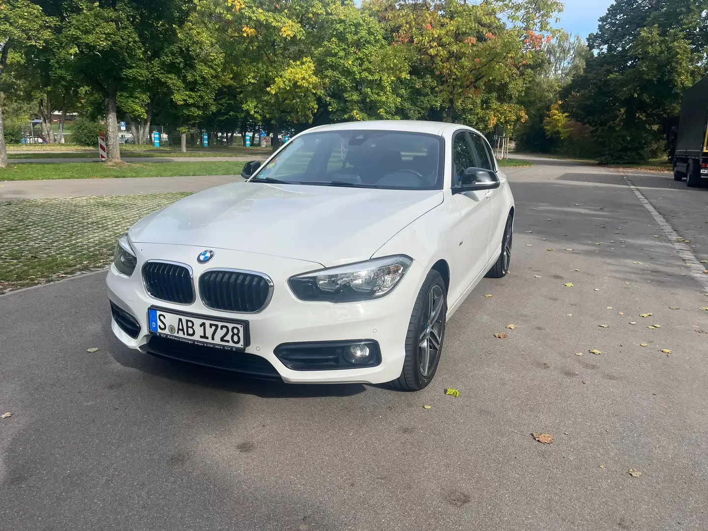 BMW 118 118d Sport Line Weiß - 2