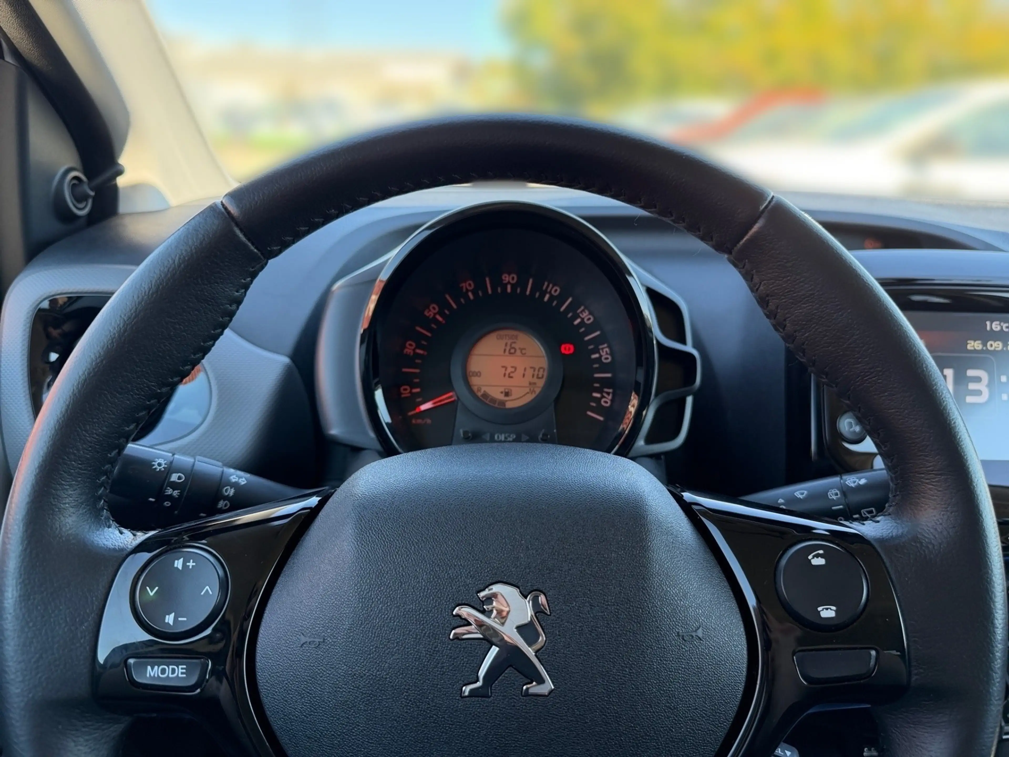 Peugeot 108 1.0 Vti Style — photo 8