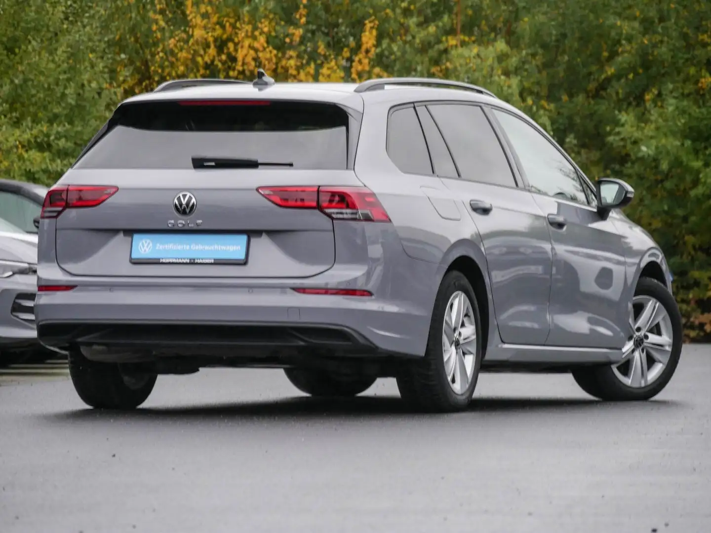 Volkswagen Golf Variant Life 2.0 TDI DSG AHK Navi LED SideA Grau - 2