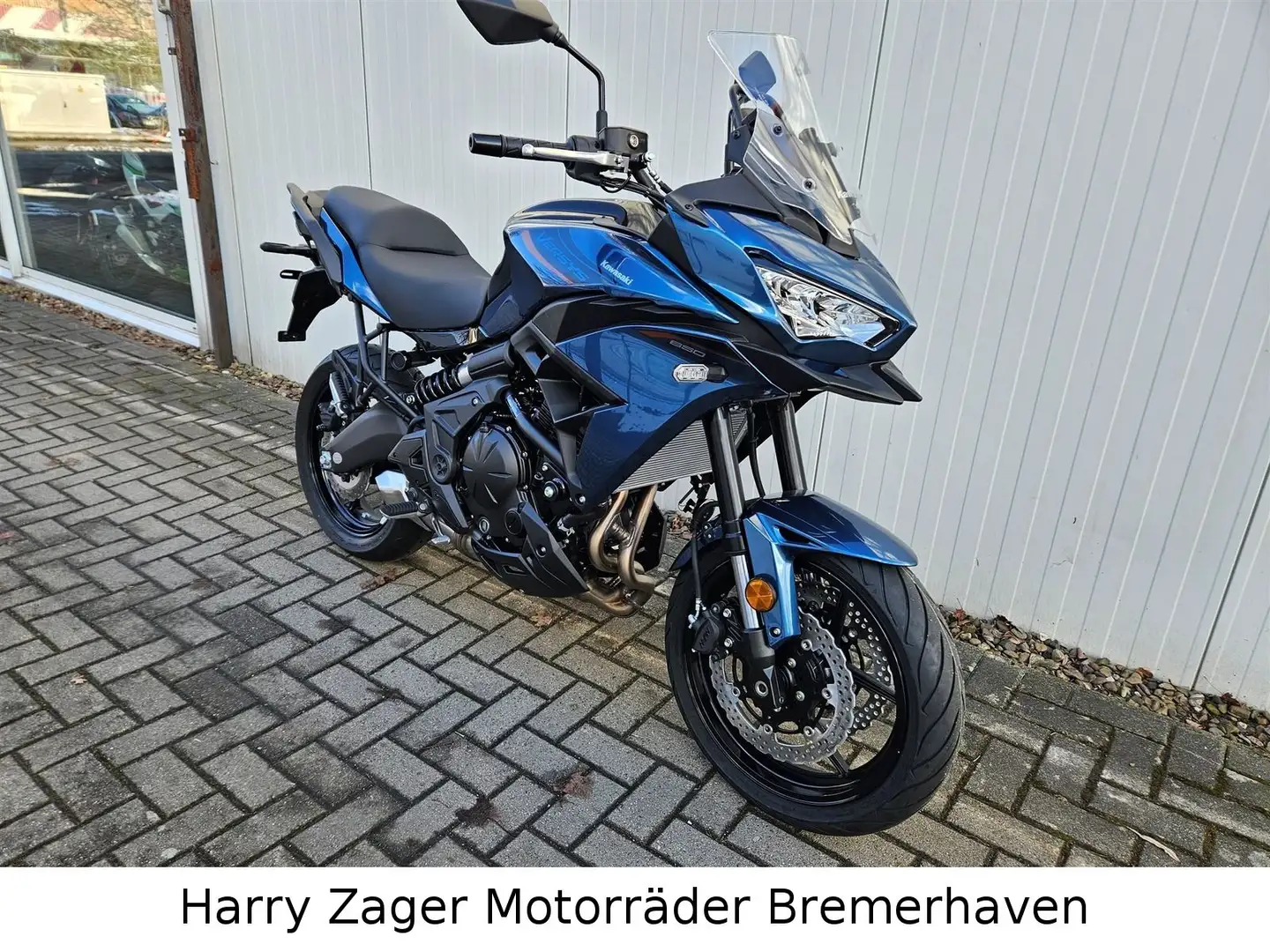 Kawasaki Versys 650 lieferbar! 650,- Starterbonus Azul - 2