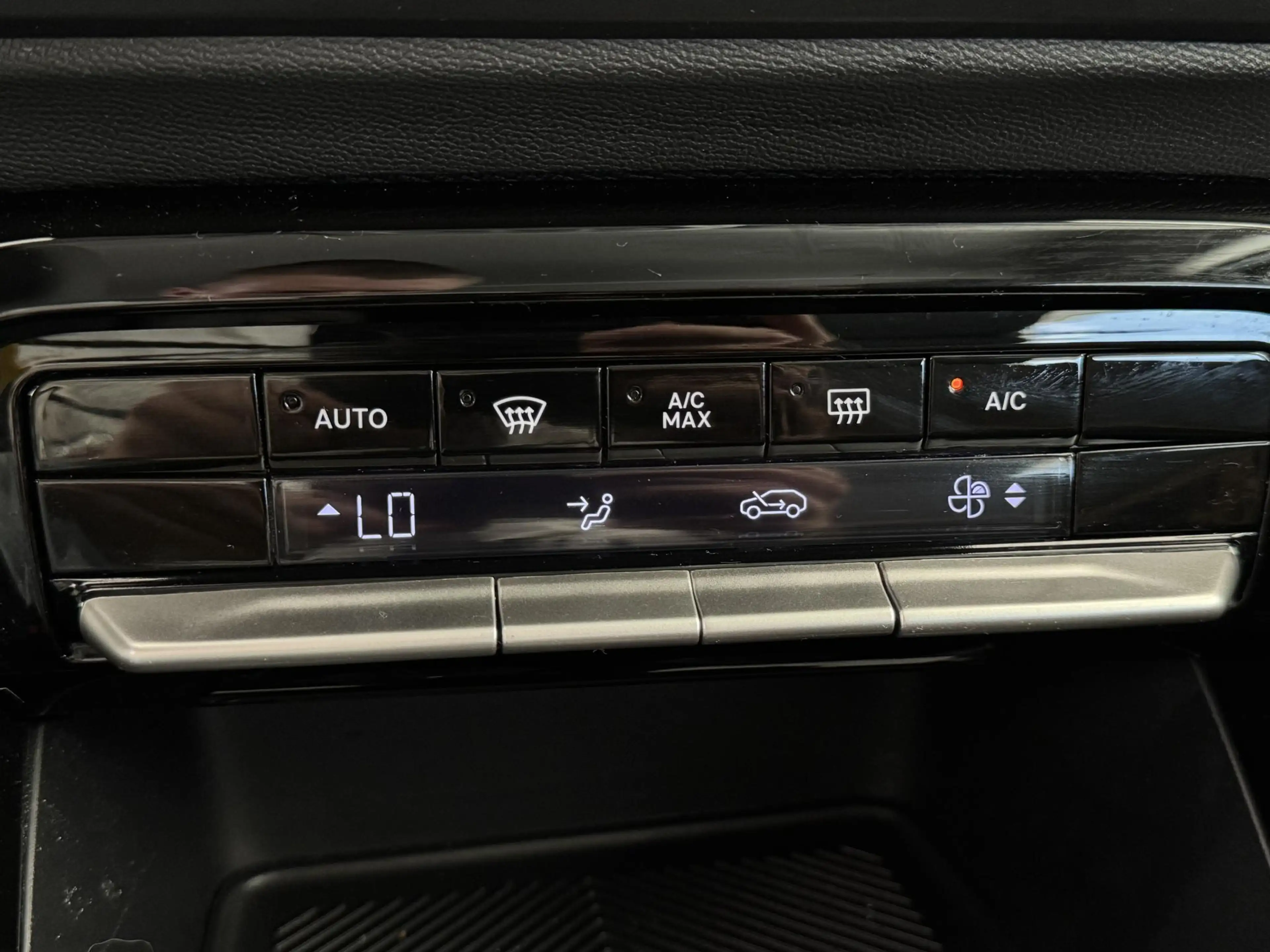 Citroen C3 Aircross 1.2 Hybrid 145pk Plus | Automaat | Camera | Carpla — photo 27