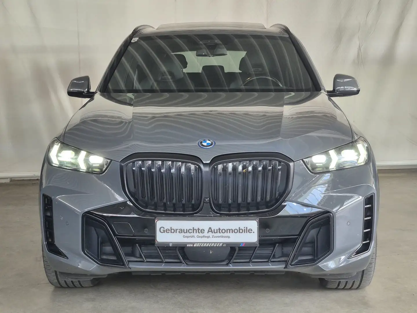 BMW X5 xDrive50e M Sportpaket Pro / AHK / Kommission Grau - 2