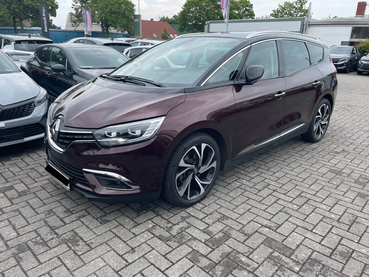 Renault Grand Scenic TCe160 Executive 7-Sitzer AUTOMATIK Rot - 2