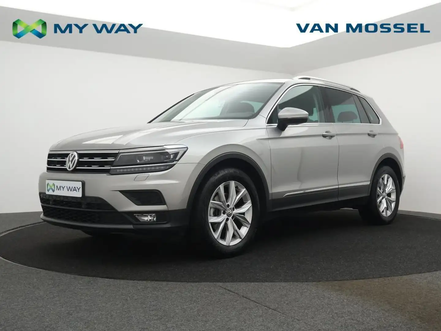 Volkswagen Tiguan Comfortline 1.5TSI 130PK *NAVI*ALCANTARA*FULL LED*DIGITAL DASHBOARD*ZETELVERWARMING*... Beige - 1
