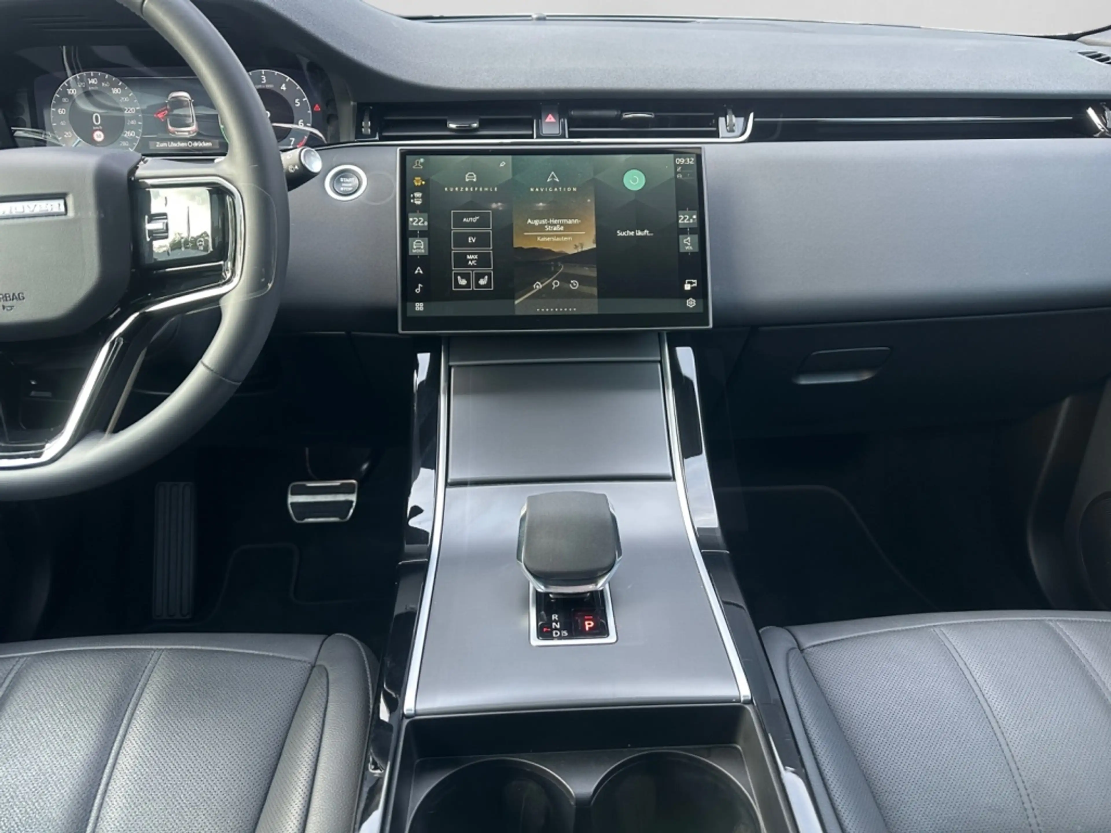 Land Rover Range Rover Evoque P300e AWD DYNAMIC SE DISTR|LM — photo 12