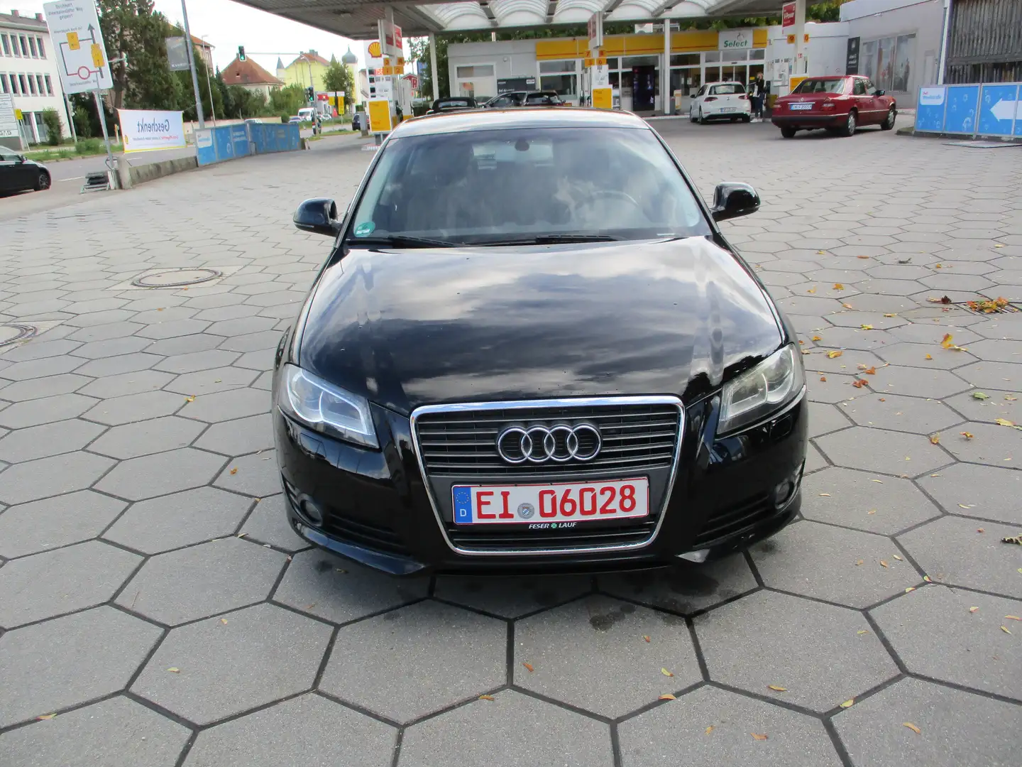 Audi A3 2,0 TDI Automatik 1.Hand Schwarz - 2
