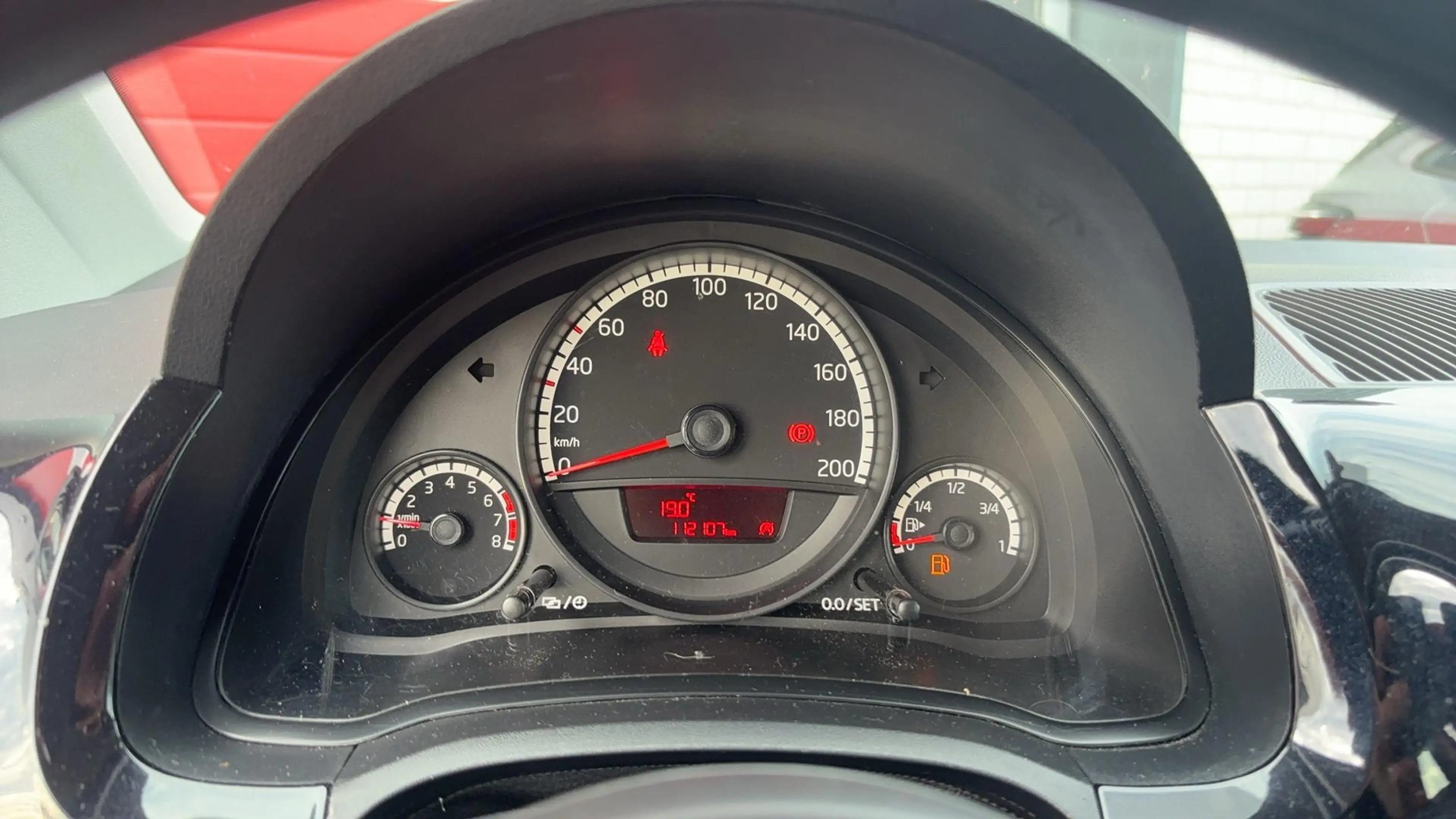 Volkswagen up! 1.0 move up! BlueMotion NAVI / AIRCO / BLUETOOTH / — photo 6