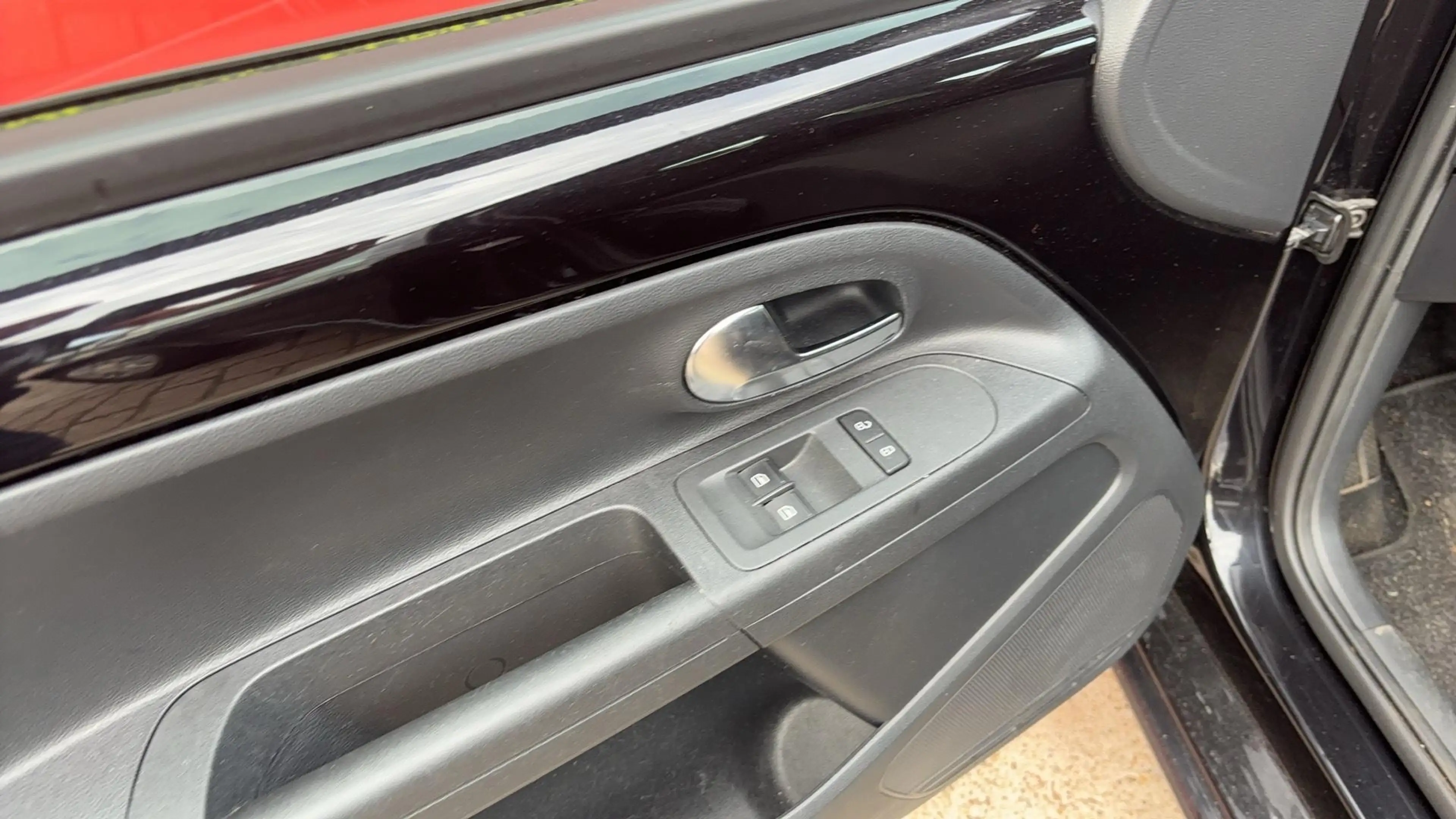 Volkswagen up! 1.0 move up! BlueMotion NAVI / AIRCO / BLUETOOTH / — photo 5