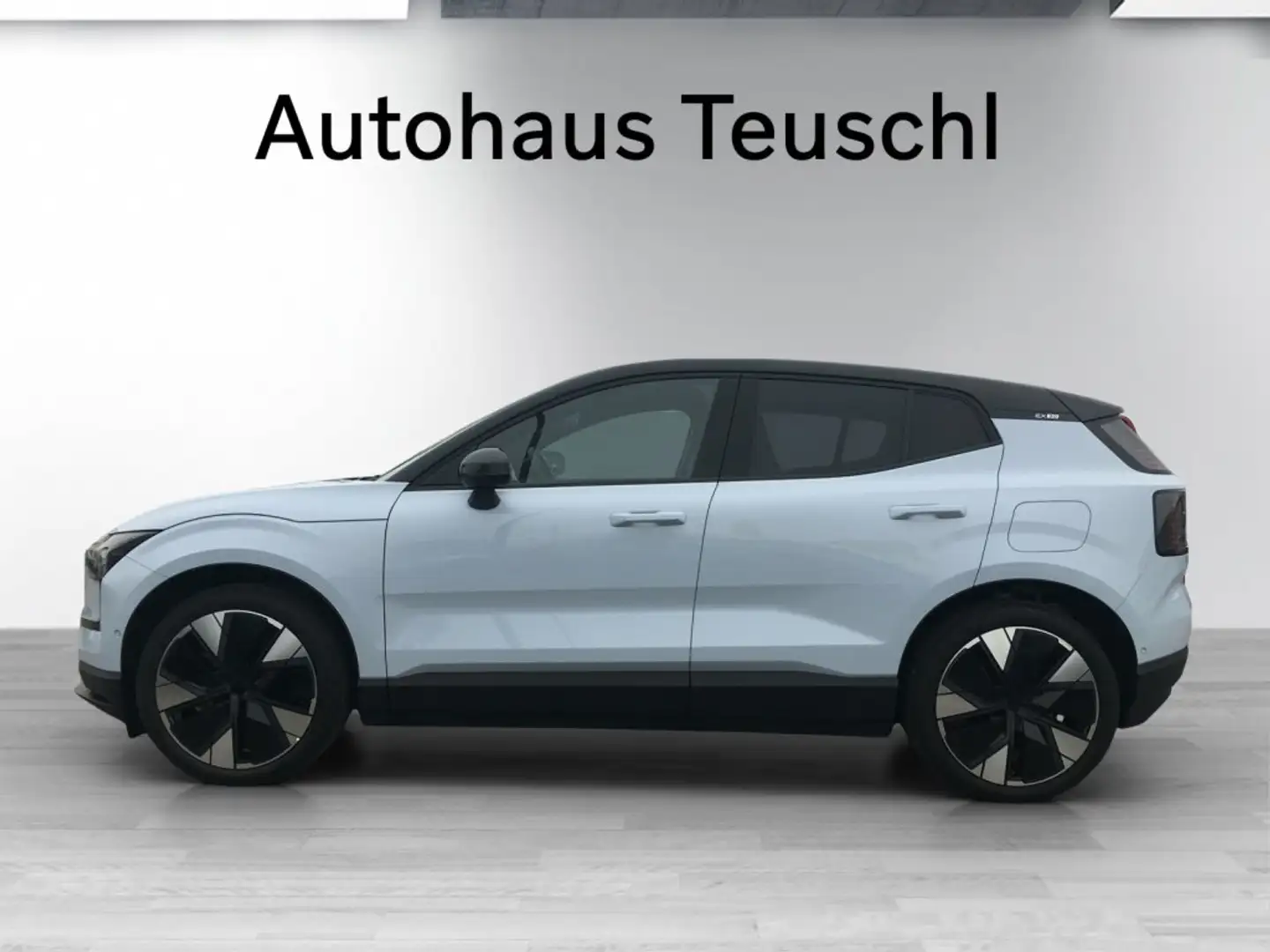 Volvo EX30 Ultra, Single Motor Extended Range, Vollelektrisch Blau - 2