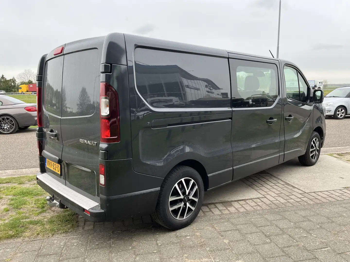 Renault Trafic 2.0 dCi 130 T29 L2H1 DC Comfort / Dubbelcabine / 1 Gris - 2
