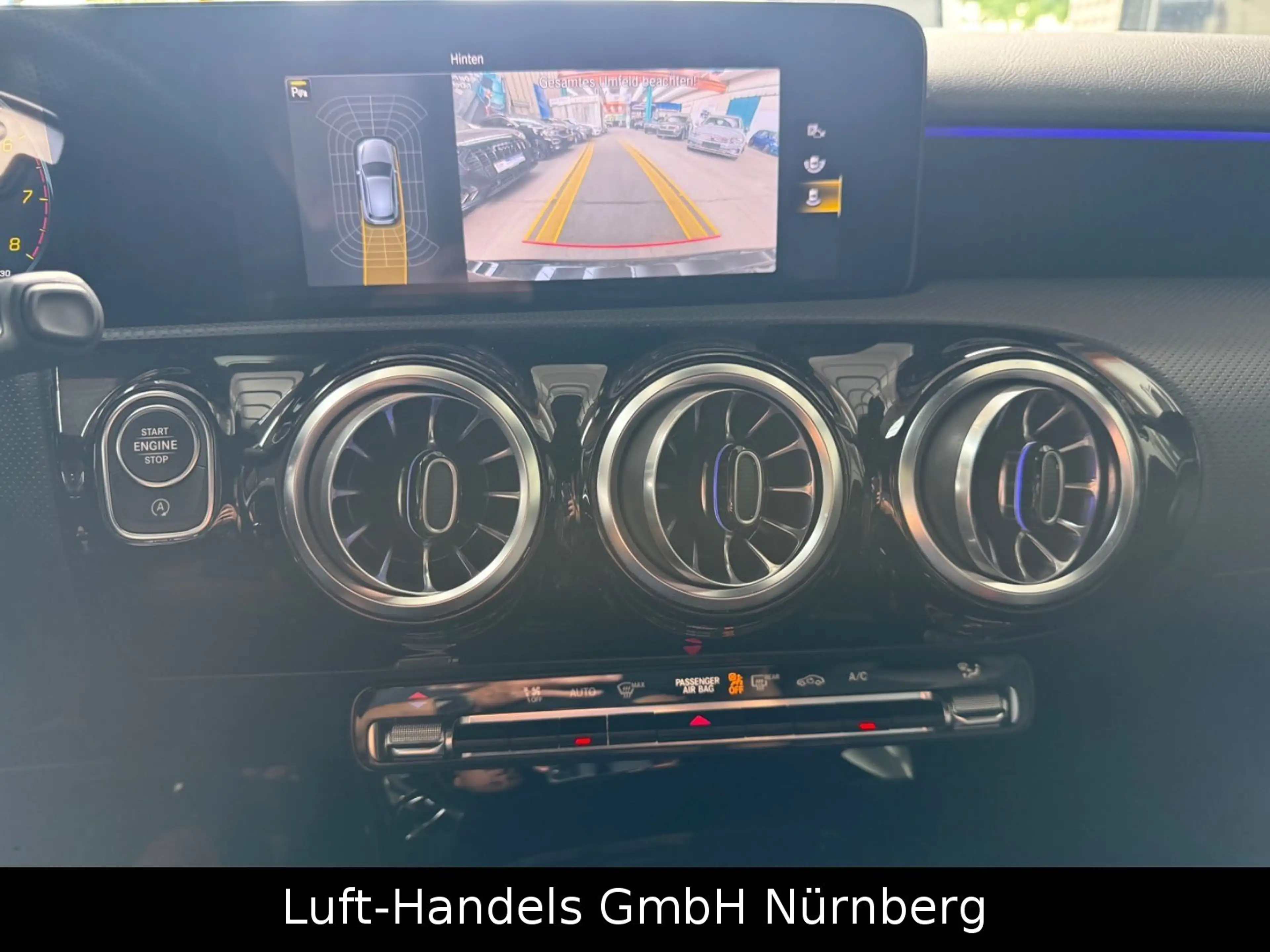 Mercedes-Benz A 180 AMG Line Night-Paket Virtual Kamera Leder — photo 20