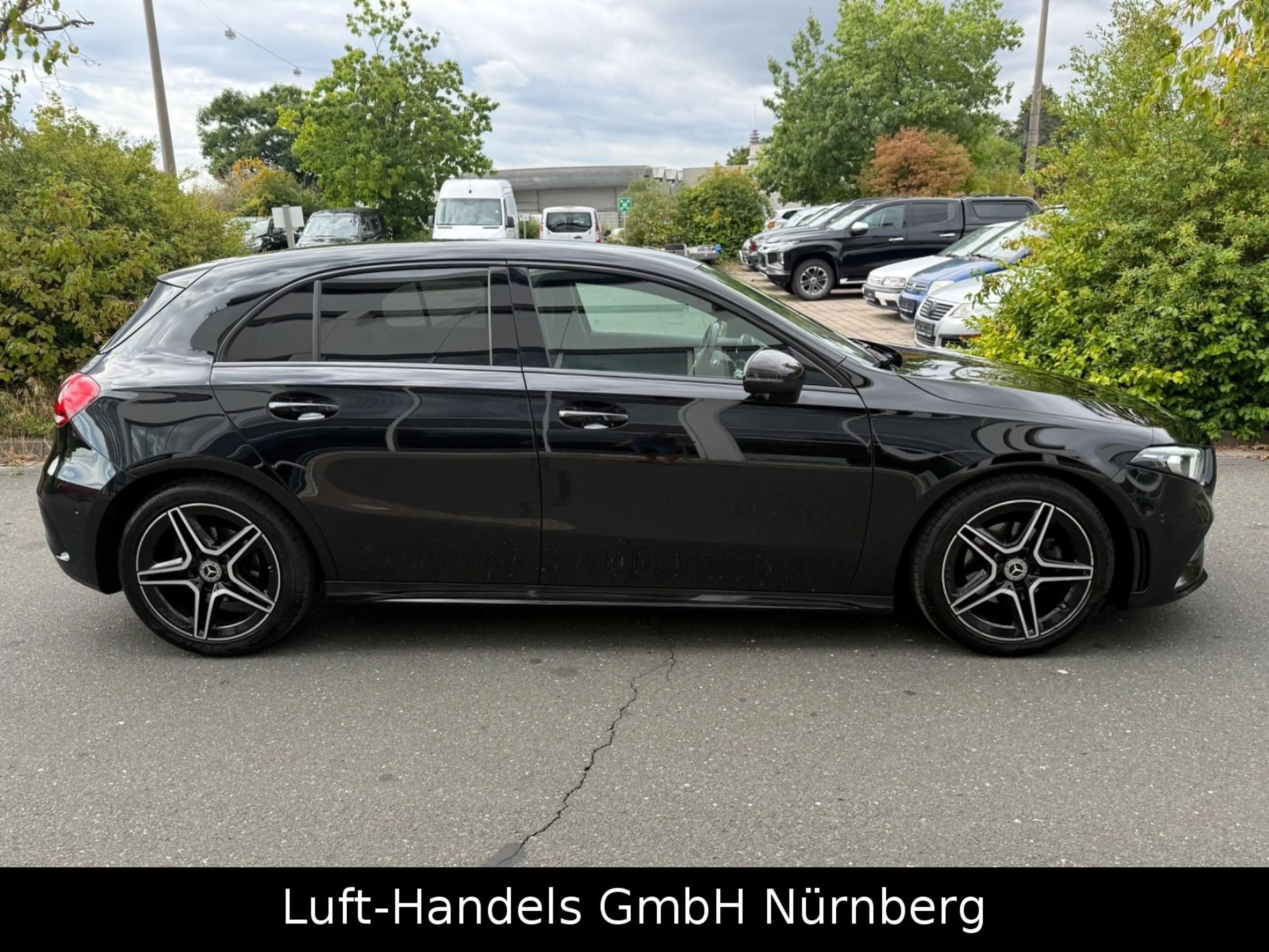 Mercedes-Benz A 180 AMG Line Night-Paket Virtual Kamera Leder — photo 4
