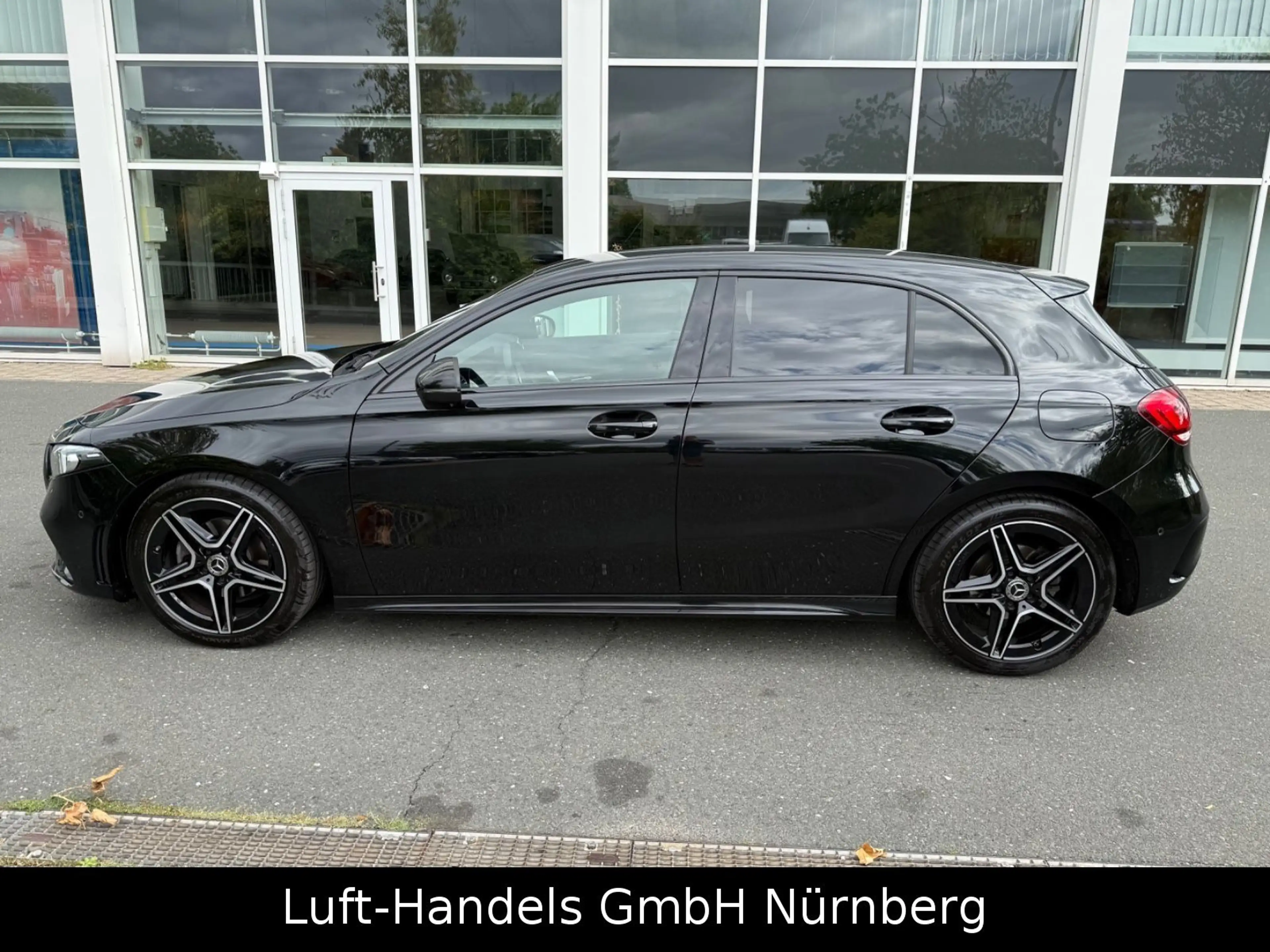 Mercedes-Benz A 180 AMG Line Night-Paket Virtual Kamera Leder — photo 8