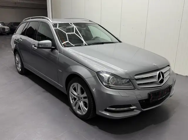 Mercedes-Benz C 200 C 200 T CDI BlueEffici. Avantgarde BI-Xenon*LED*