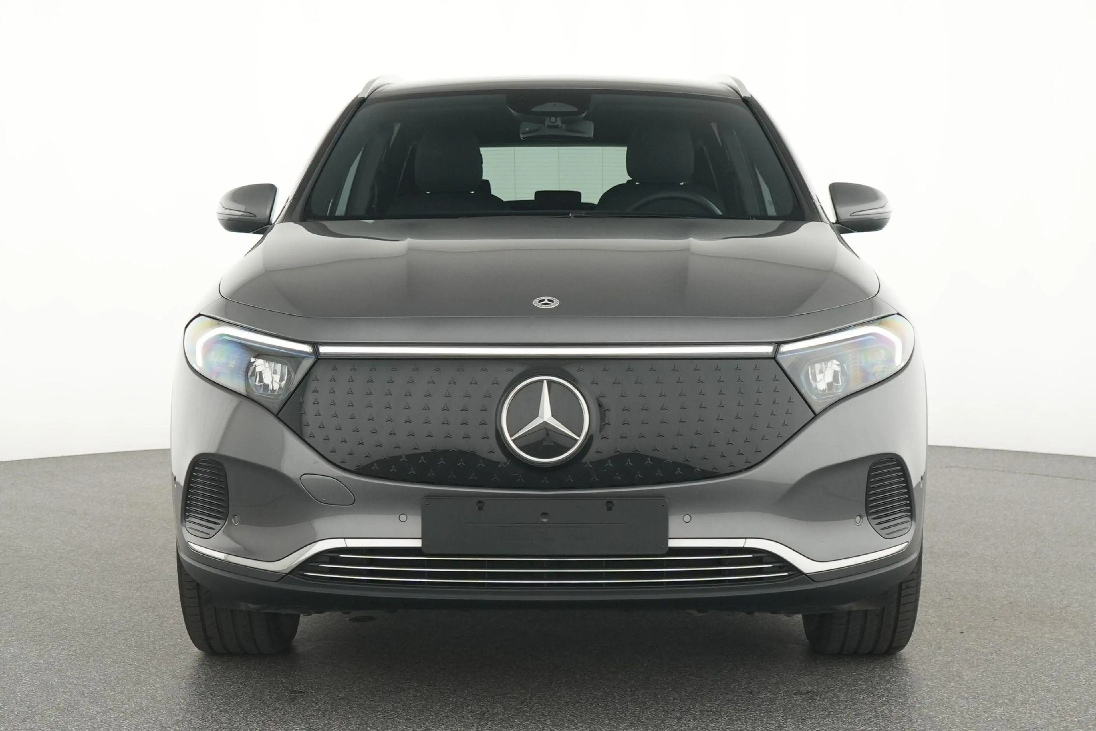 Mercedes-Benz EQA 250 250+ AMG Line — photo 6
