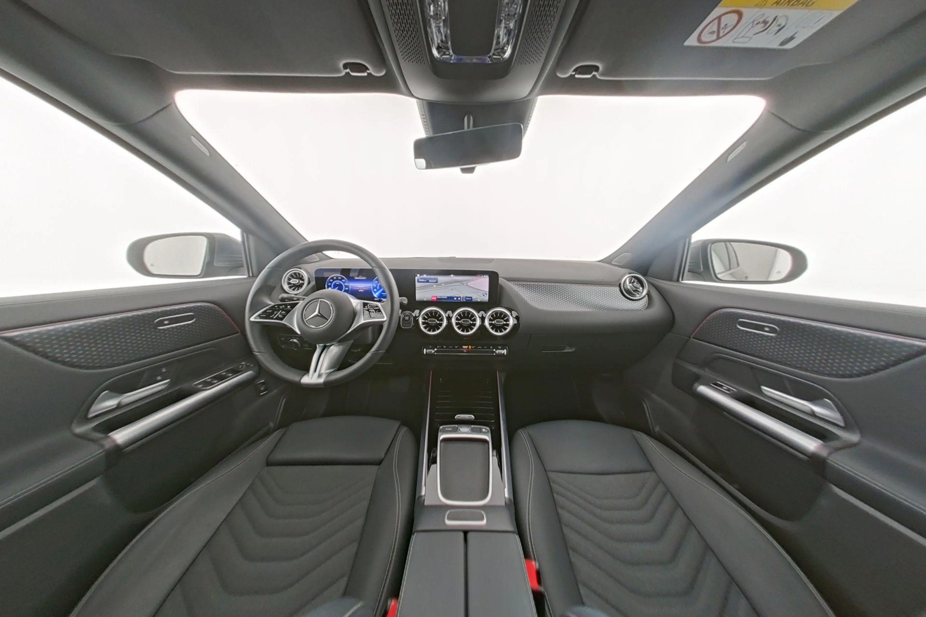 Mercedes-Benz EQA 250 250+ AMG Line — photo 12