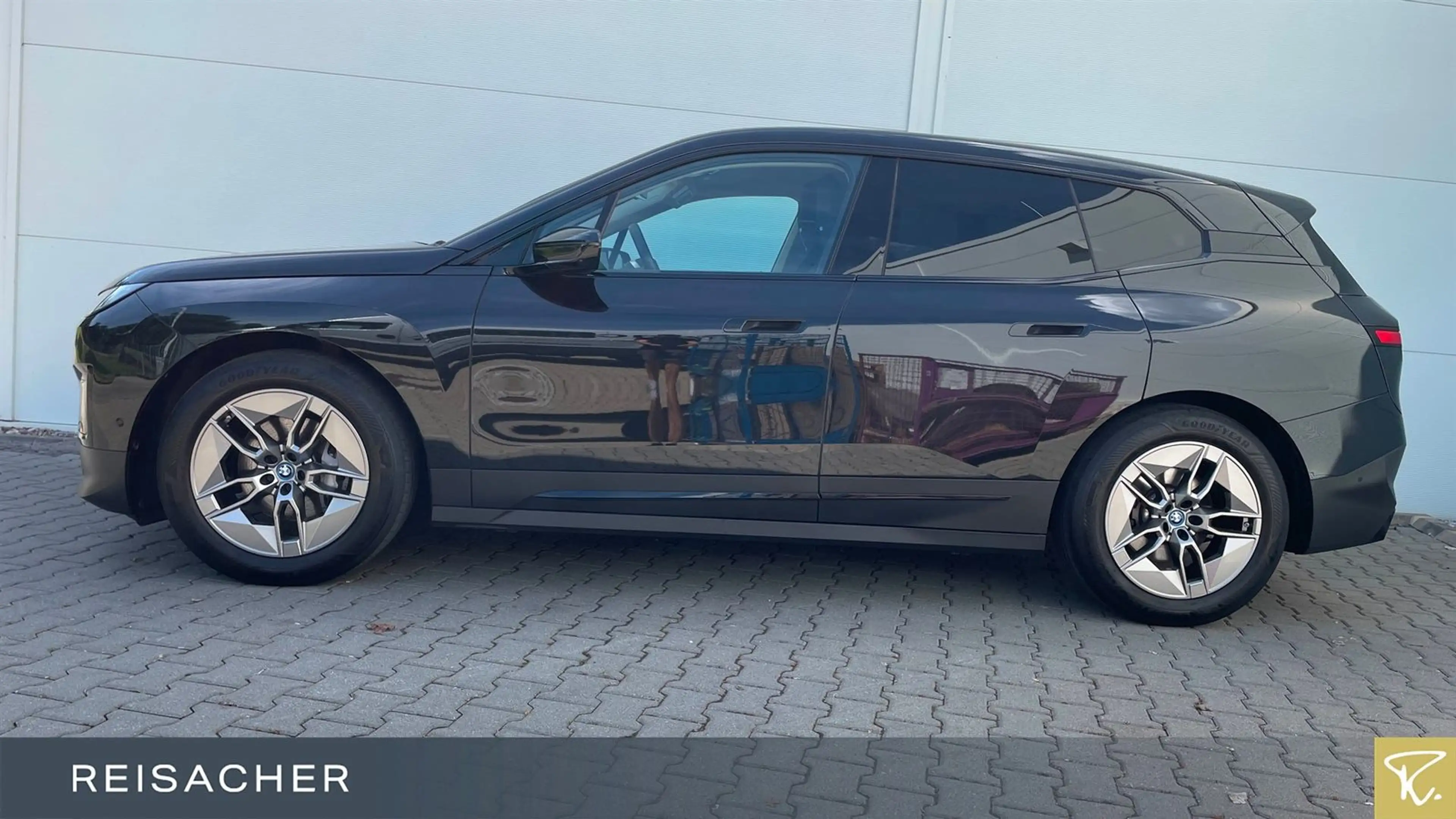BMW iX A xDrive40 LCPro.DAPro.Laser,360°,HuD — photo 8