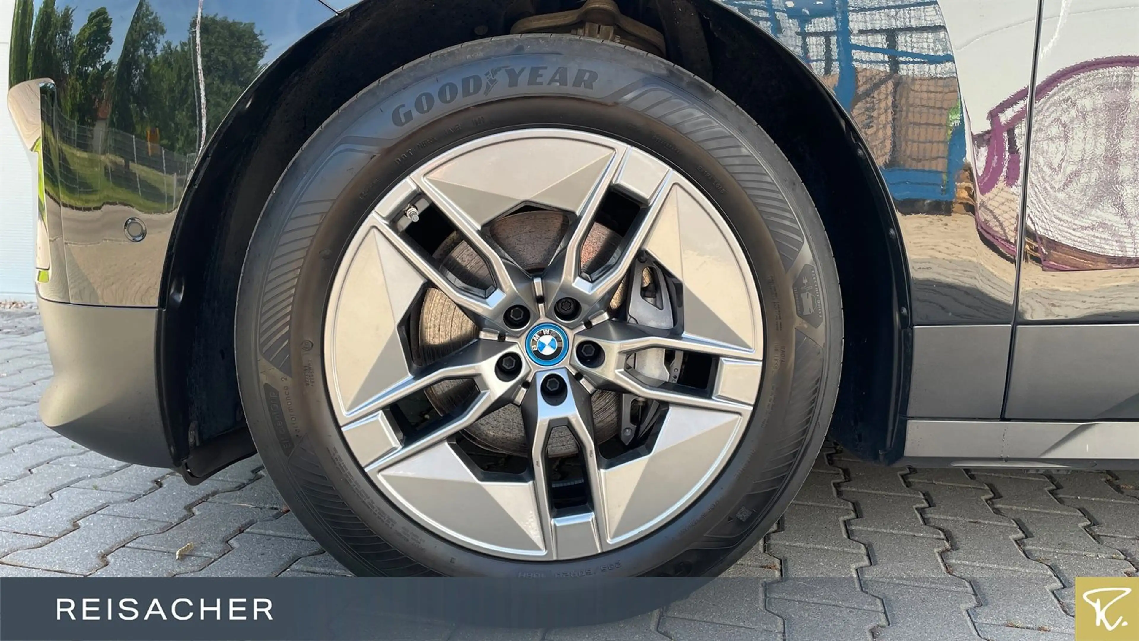 BMW iX A xDrive40 LCPro.DAPro.Laser,360°,HuD — photo 3