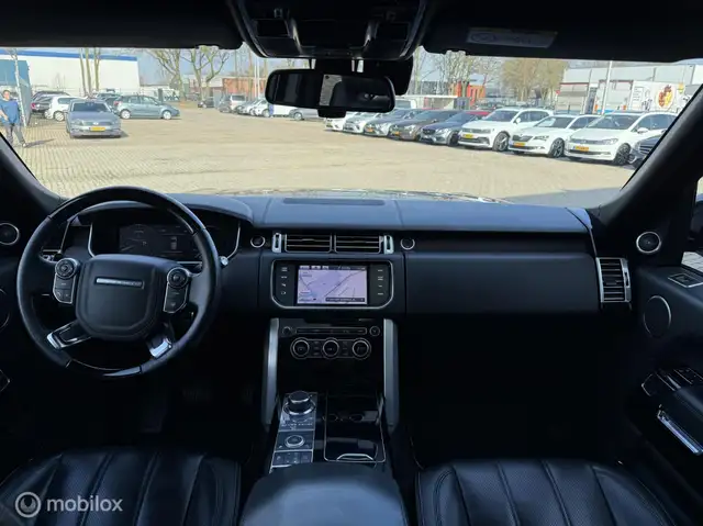 Land Rover Range Rover view 2
