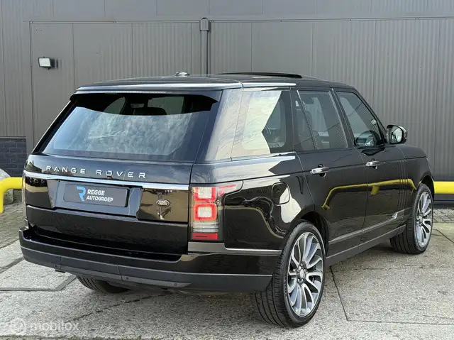 Land Rover Range Rover view 3