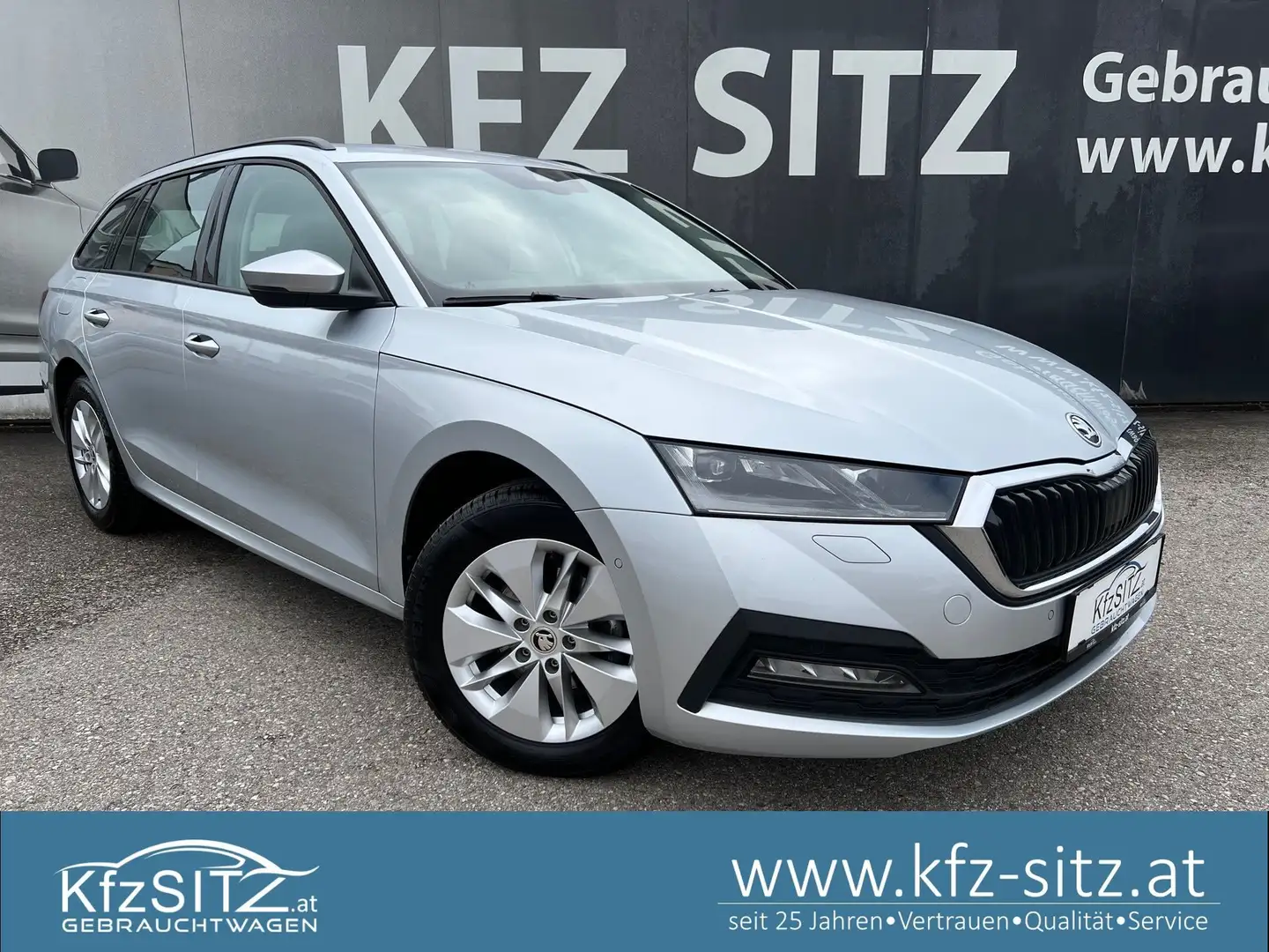 Skoda Octavia Combi 2,0 TDI DSG | MATRIX/PANO/ACC Silber - 1