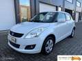 Suzuki Swift 1.2 4x4 AircoElektrPakketStoelverwarmdBluetooth Wit - thumbnail 2