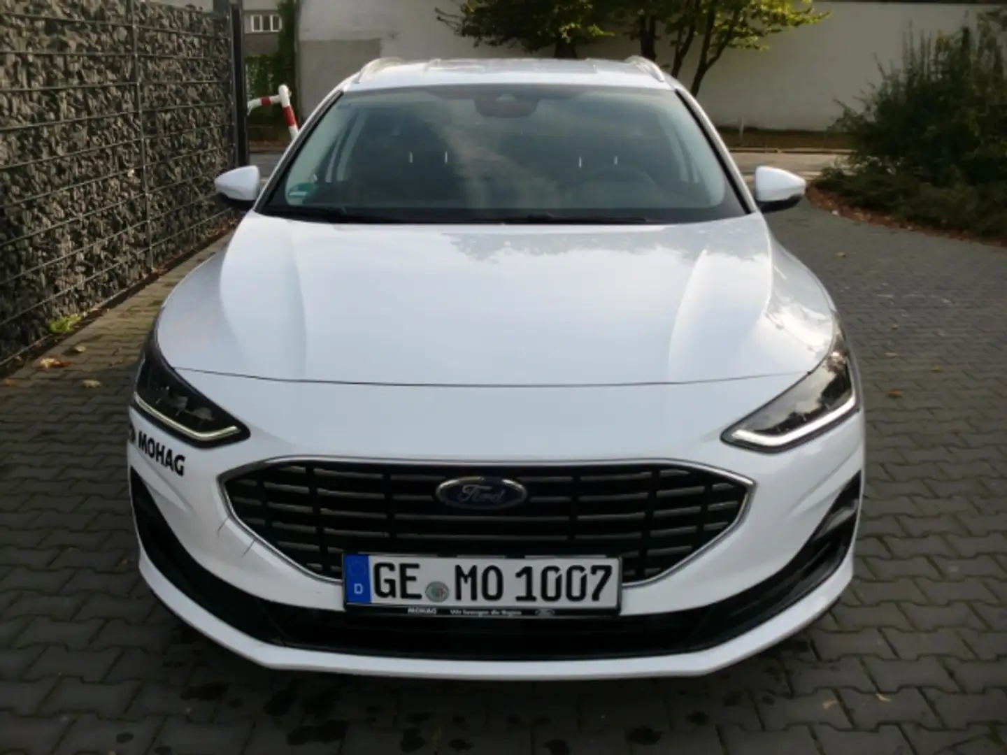 Ford Focus Turnier 1.0 EcoBoost Mild-Hybrid EU6d Titanium Nav Weiß - 2