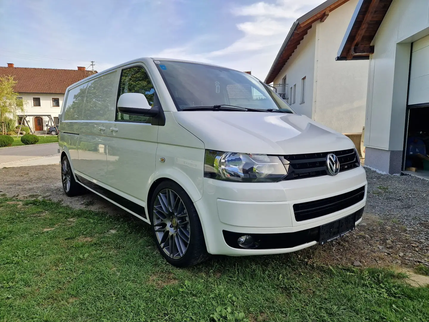 Volkswagen T5 Transporter Fahrgestell LR 2,0 TDI D-PF - 1