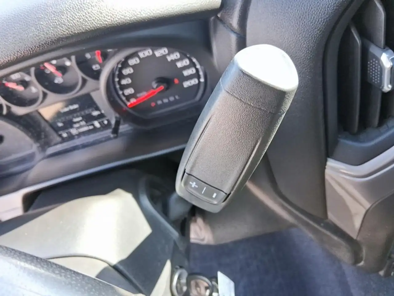 Chevrolet Silverado 2500 снимка Chevrolet Silverado 2500